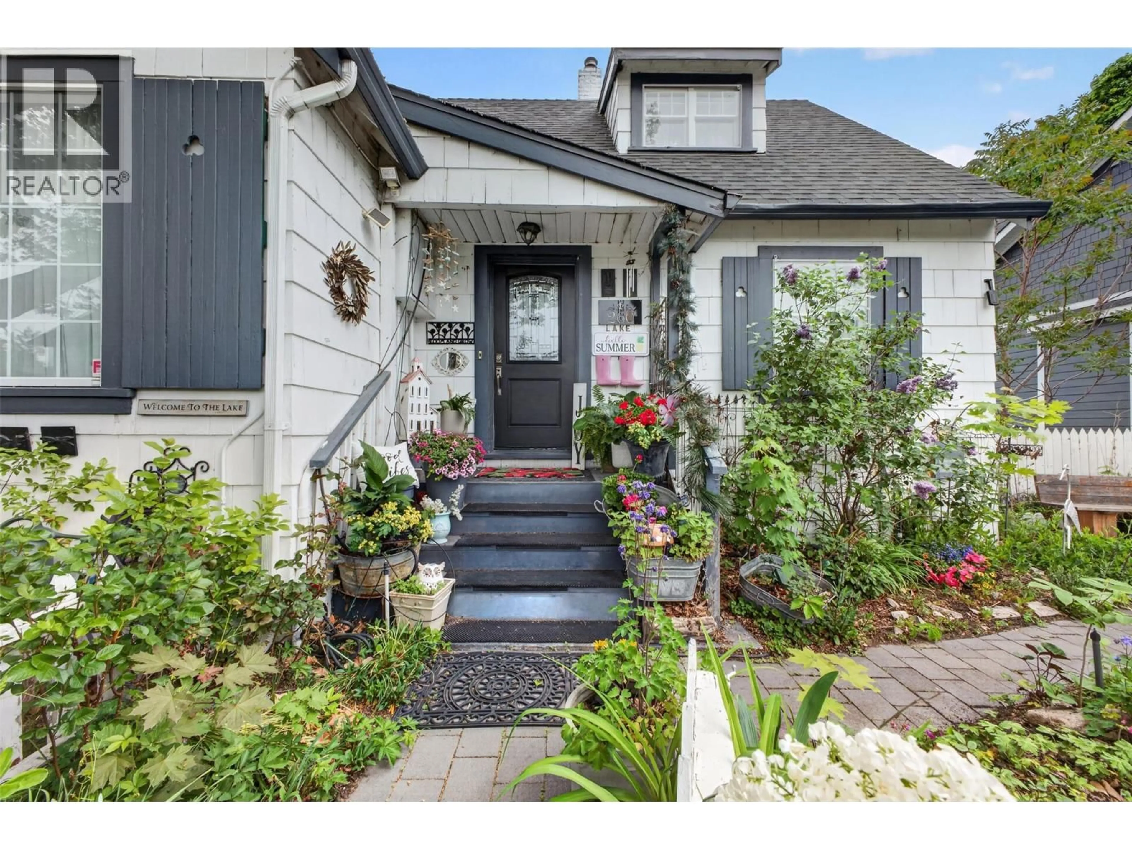Unknown for 260 LAKE AVENUE, Kelowna British Columbia V1Y5W7