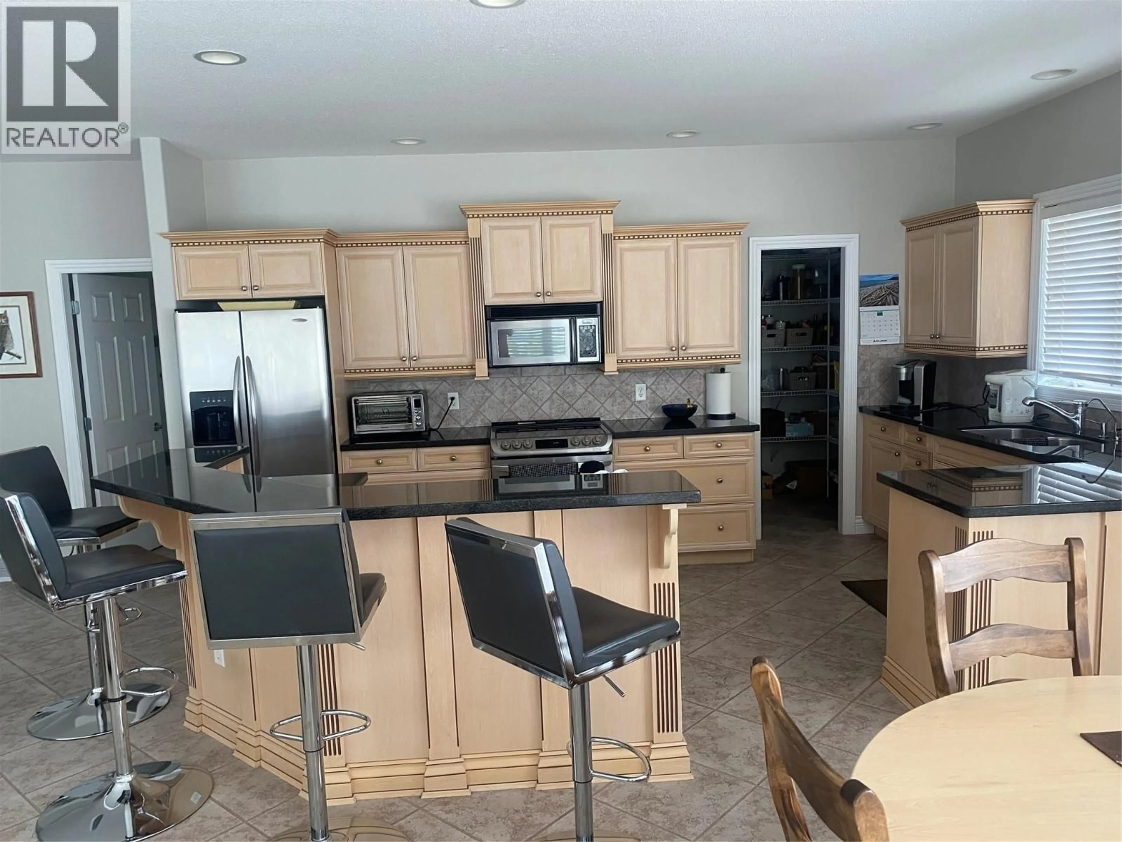 Open concept kitchen, unknown for 15738 GREENHOW ROAD, Lake Country British Columbia V4V2E6