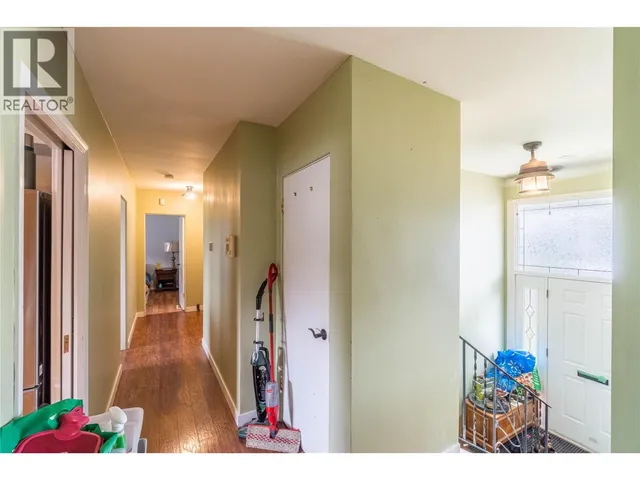 2435 YOUNG AVENUE, Kamloops 5