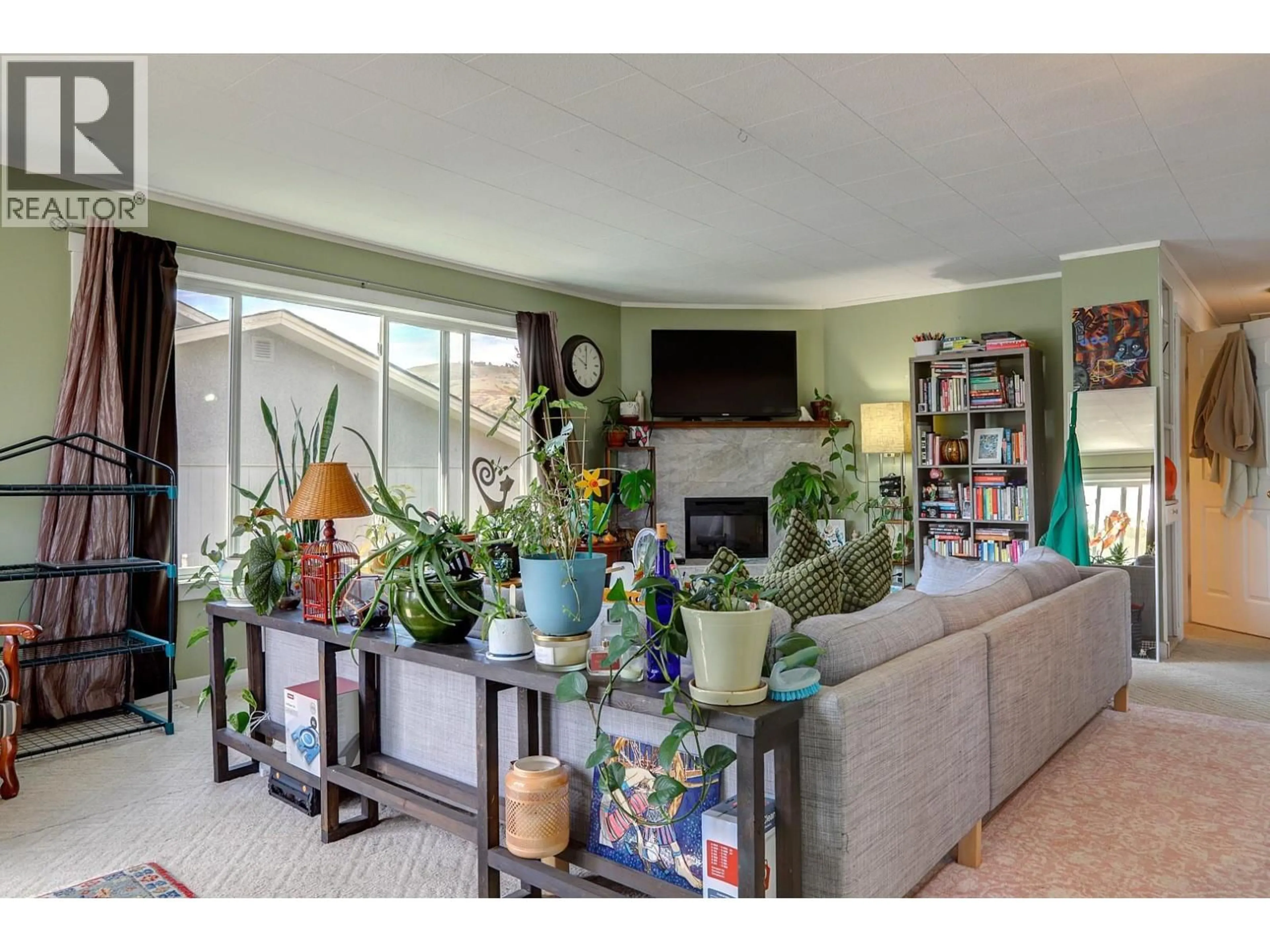 Living room with furniture, unknown for 3415 24 AVENUE, Vernon British Columbia V1T1L7
