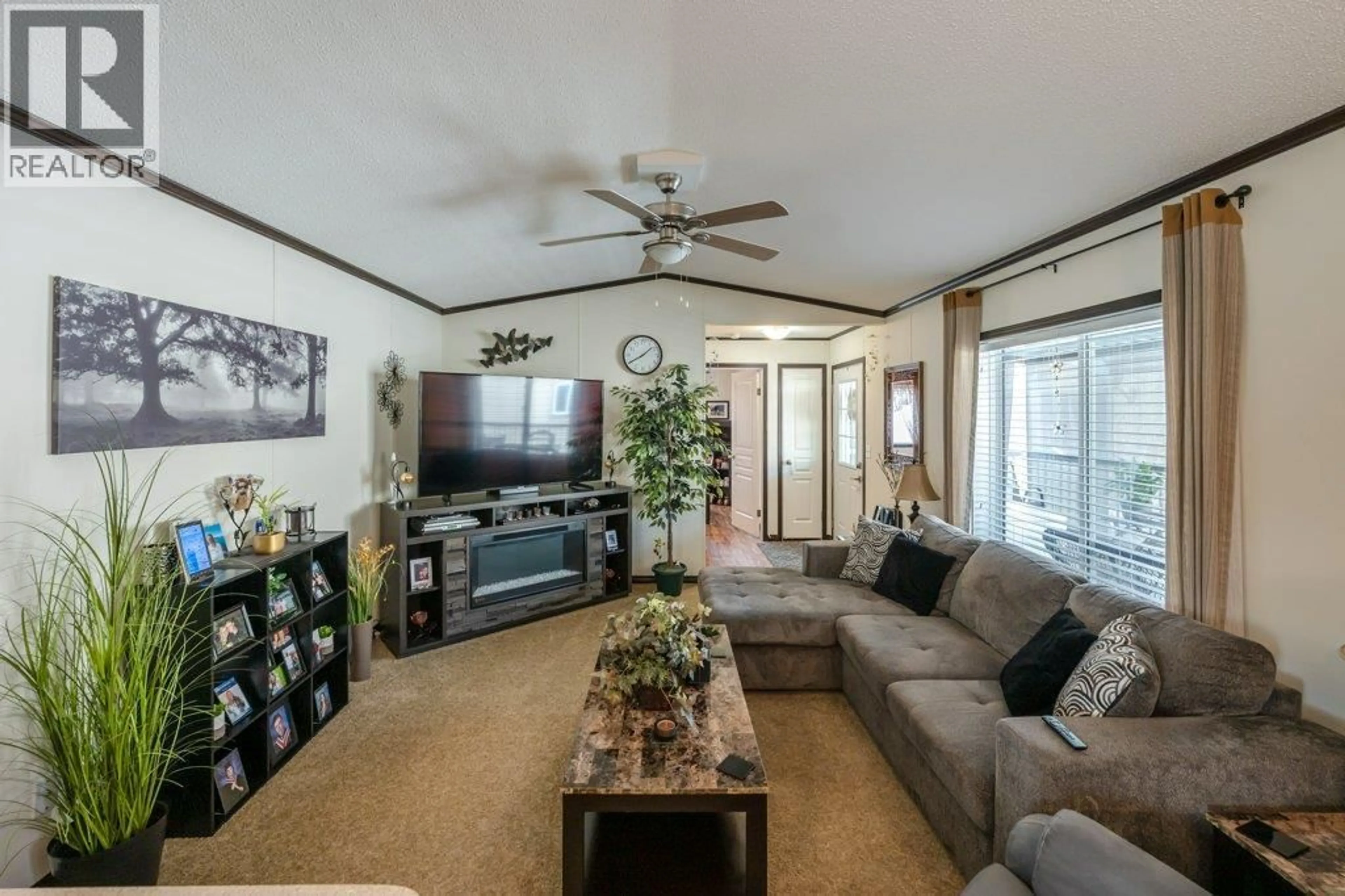 Living room with furniture, unknown for 36 - 6633 PARK DRIVE, Oliver British Columbia V0H1T4