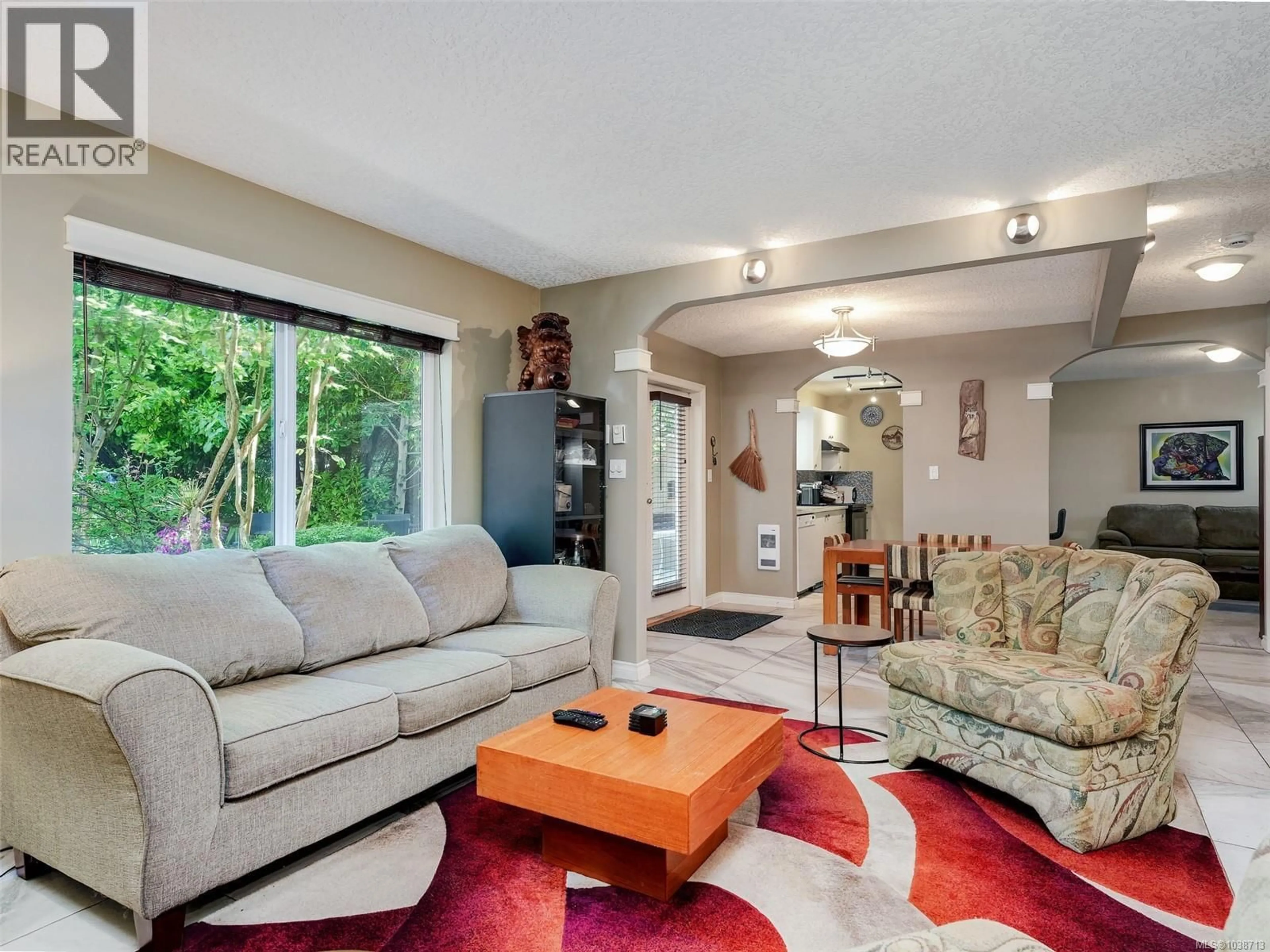 Living room with furniture, unknown for 1218 PEMBROKE STREET, Victoria British Columbia V8T1J8