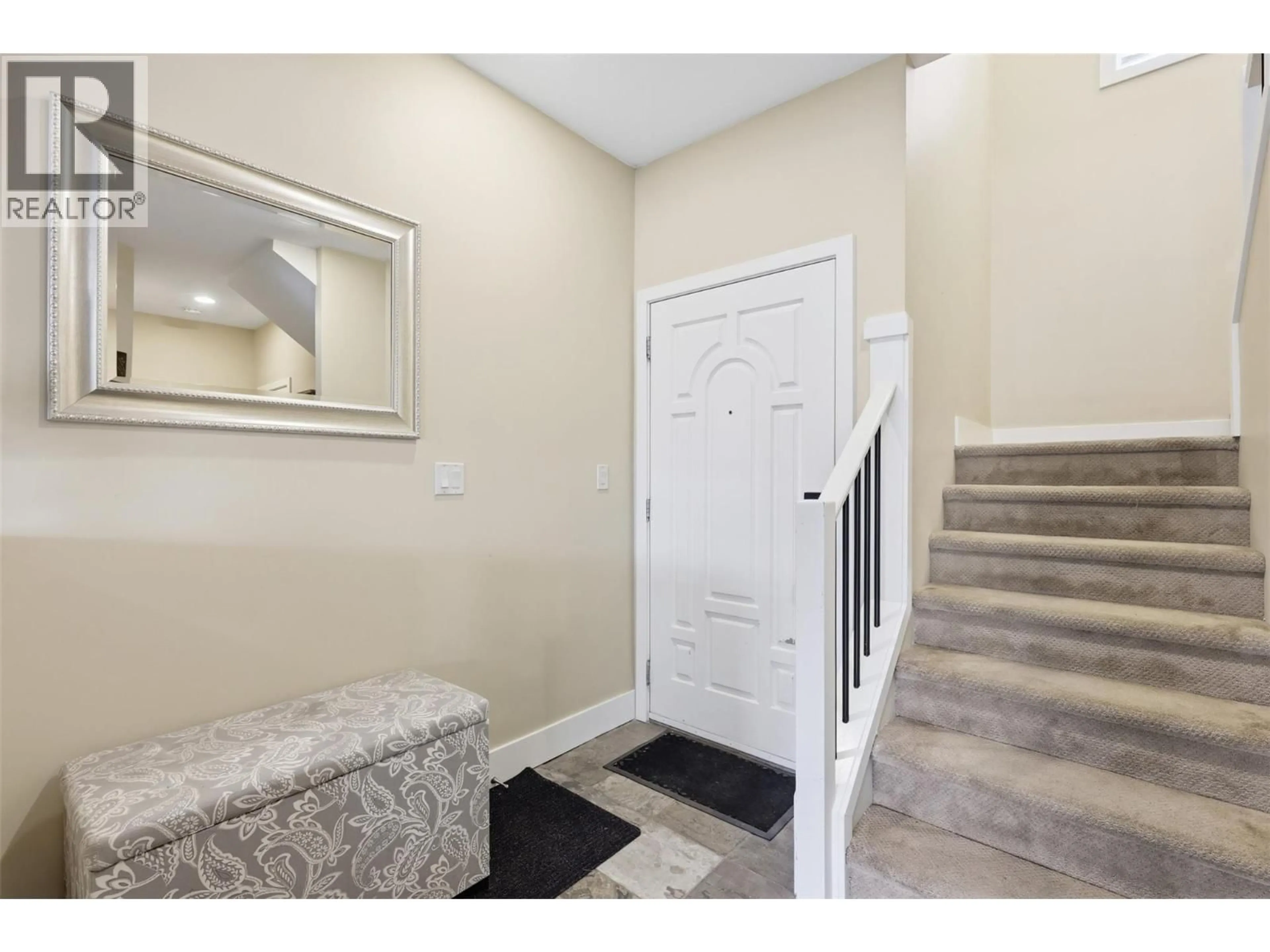 Indoor entryway for 59 - 2046 ROBSON PLACE, Kamloops British Columbia V2E0A5