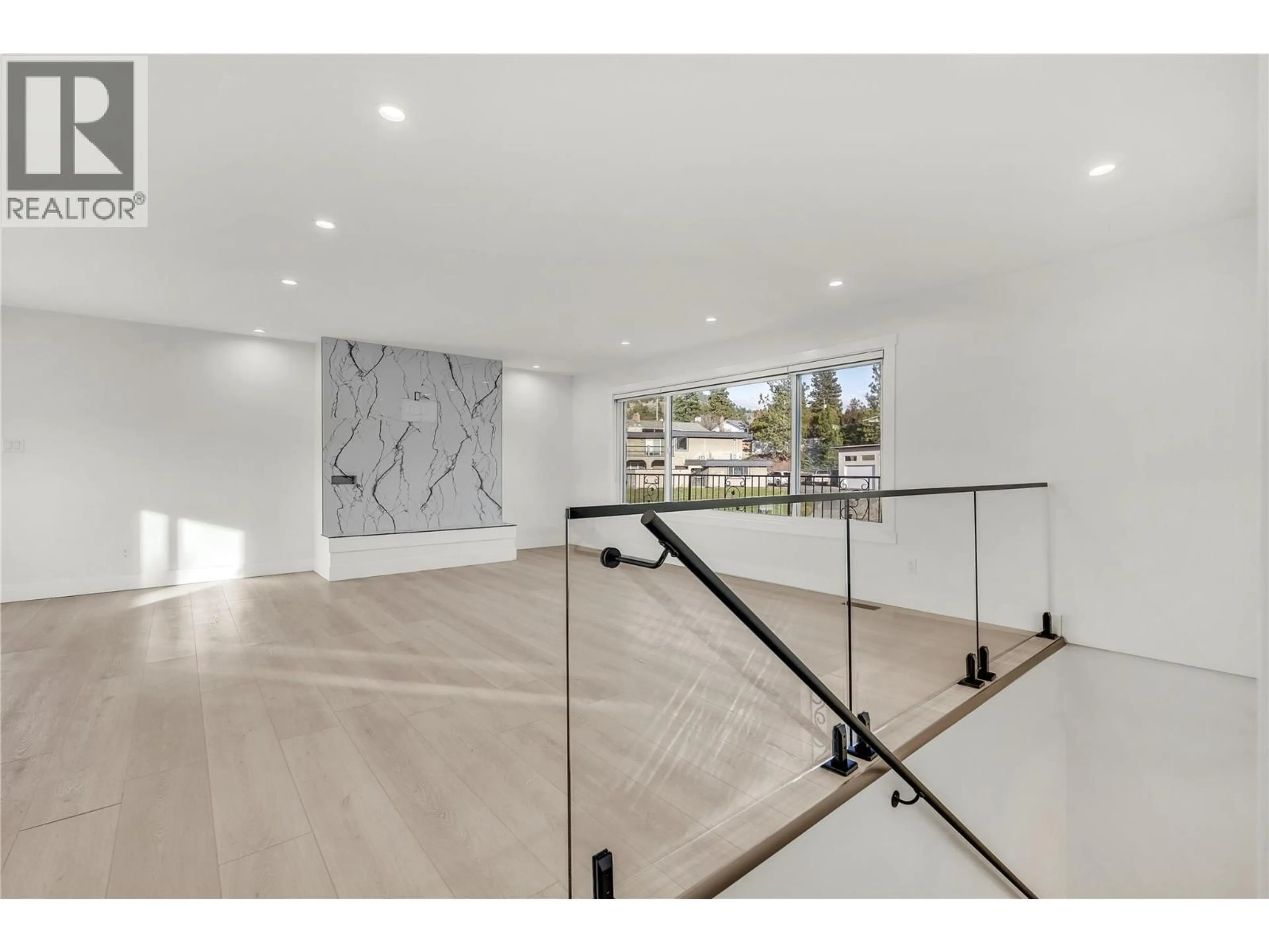Unknown for 172 MACCLEAVE COURT, Penticton British Columbia V2A3Y8