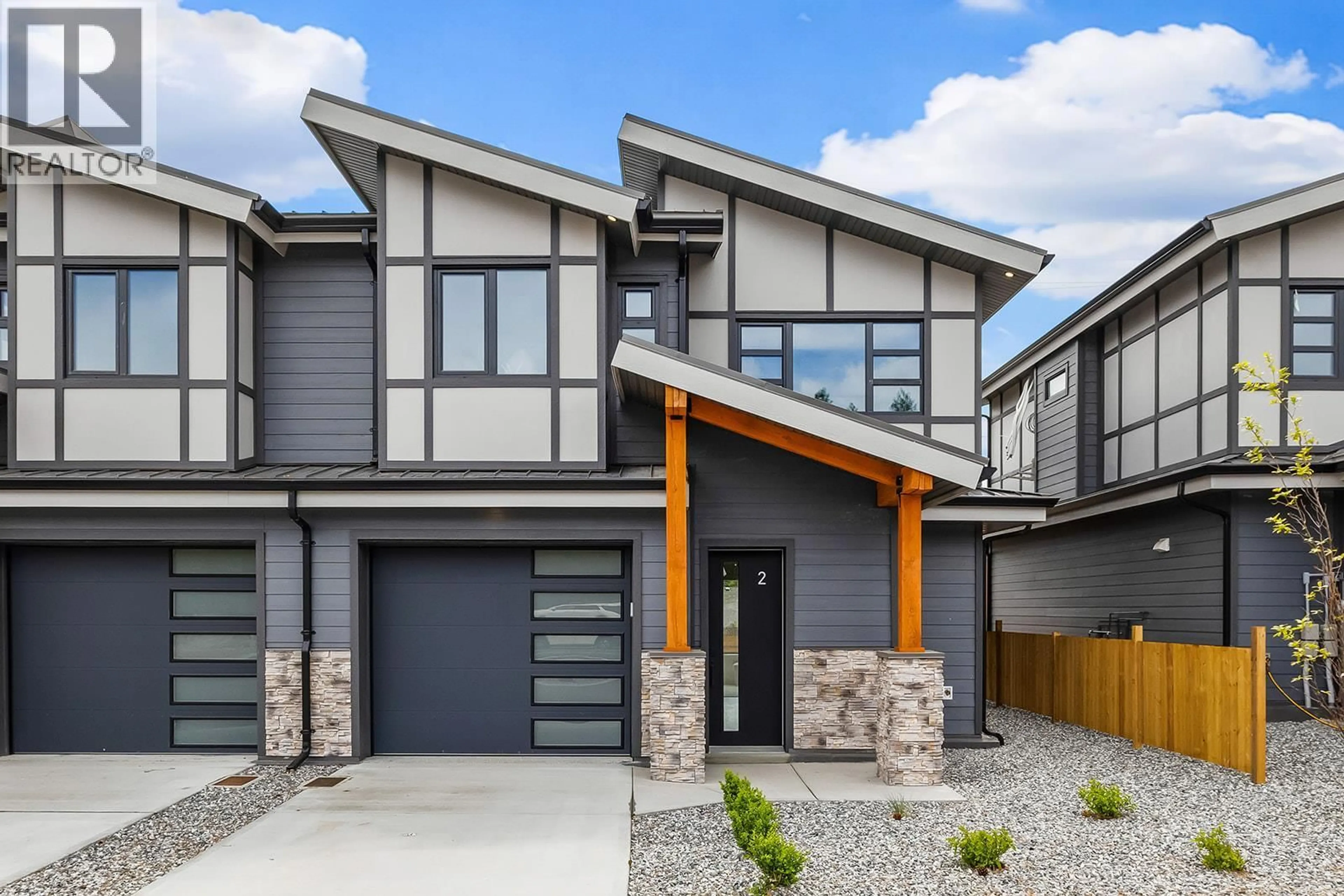 Home with vinyl exterior material, street for 5 - 3210 SALMON ROAD, West Kelowna British Columbia V4T1A7
