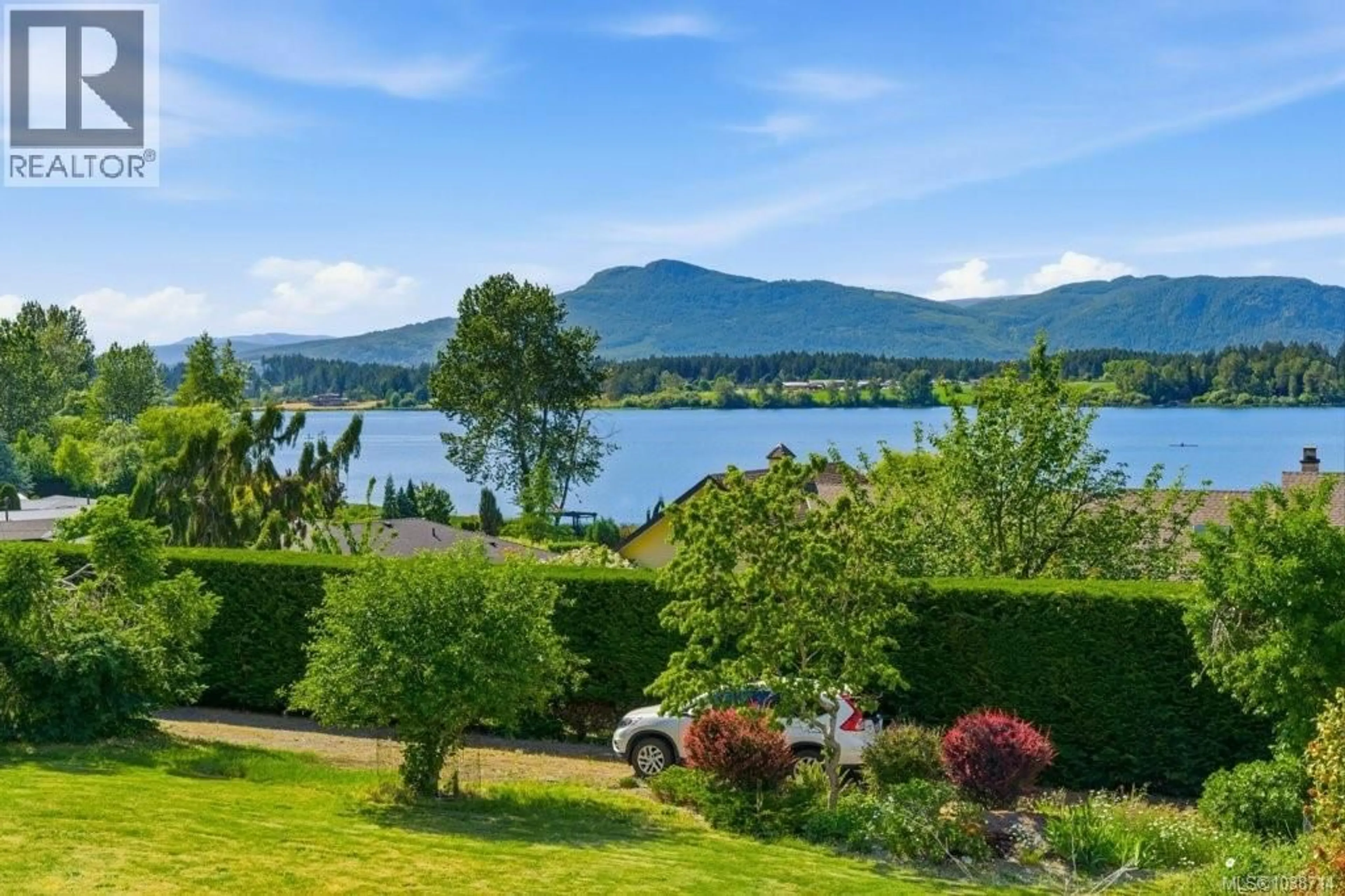 A pic from outside/outdoor area/front of a property/back of a property/a pic from drone, water/lake/river/ocean view for 6329 WESTLOCK ROAD, Duncan British Columbia V9L5N8