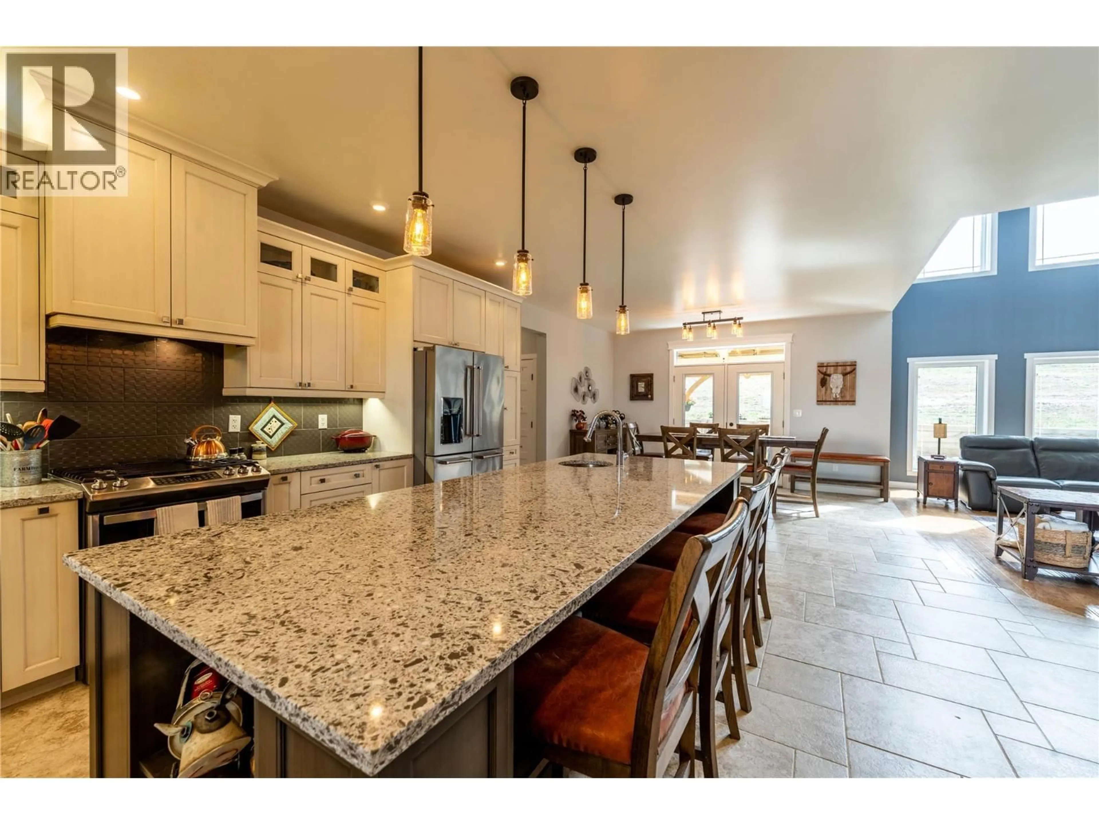 Open concept kitchen, ceramic/tile floor for 9066 253 ROAD, Dawson Creek British Columbia V0C2E0