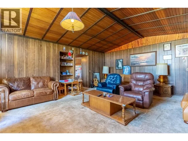 535 ARBUTUS STREET, Chase 2