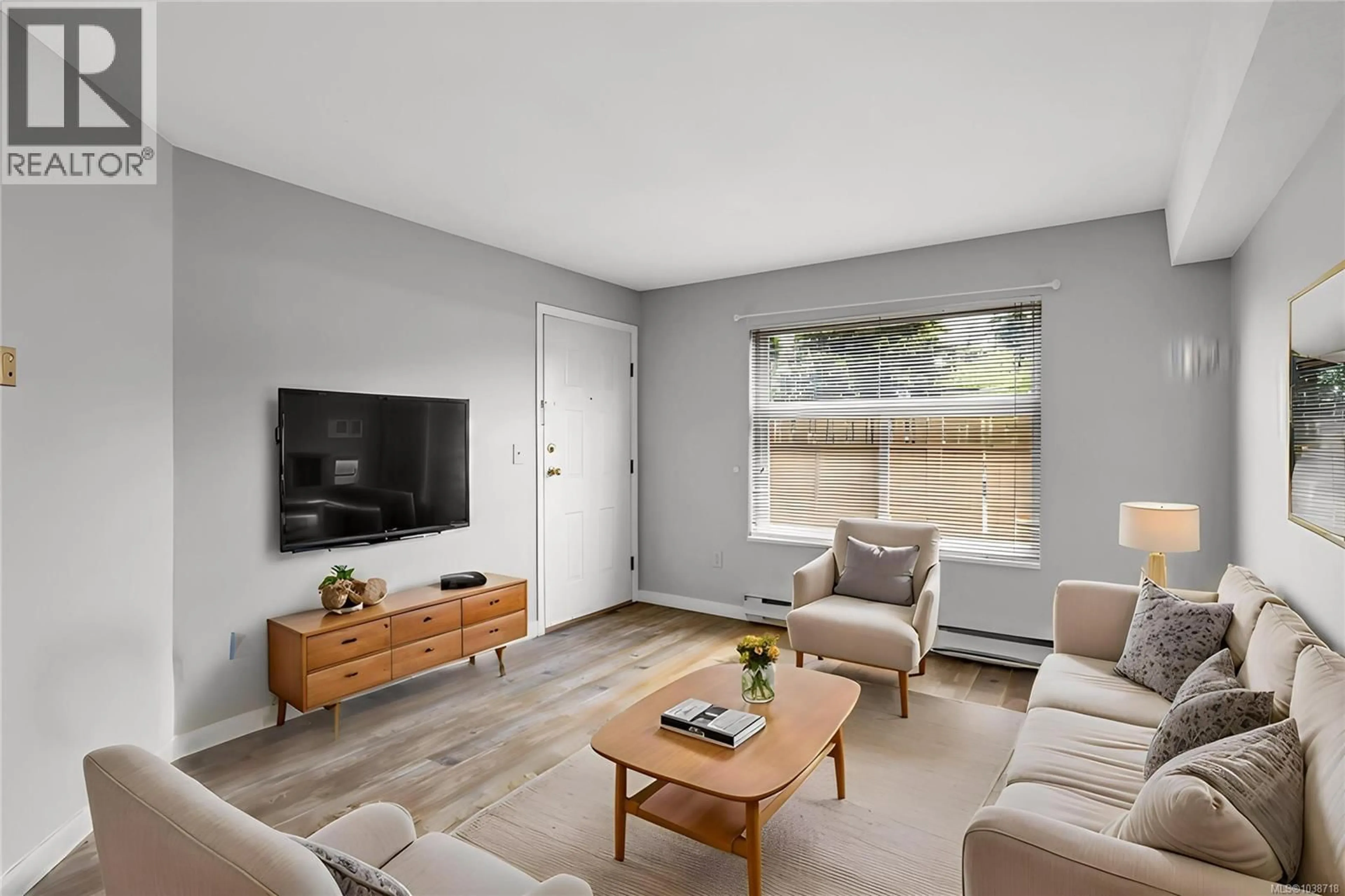 Living room with furniture, unknown for 111 - 3215 COWICHAN LAKE ROAD, Duncan British Columbia V9L5G5