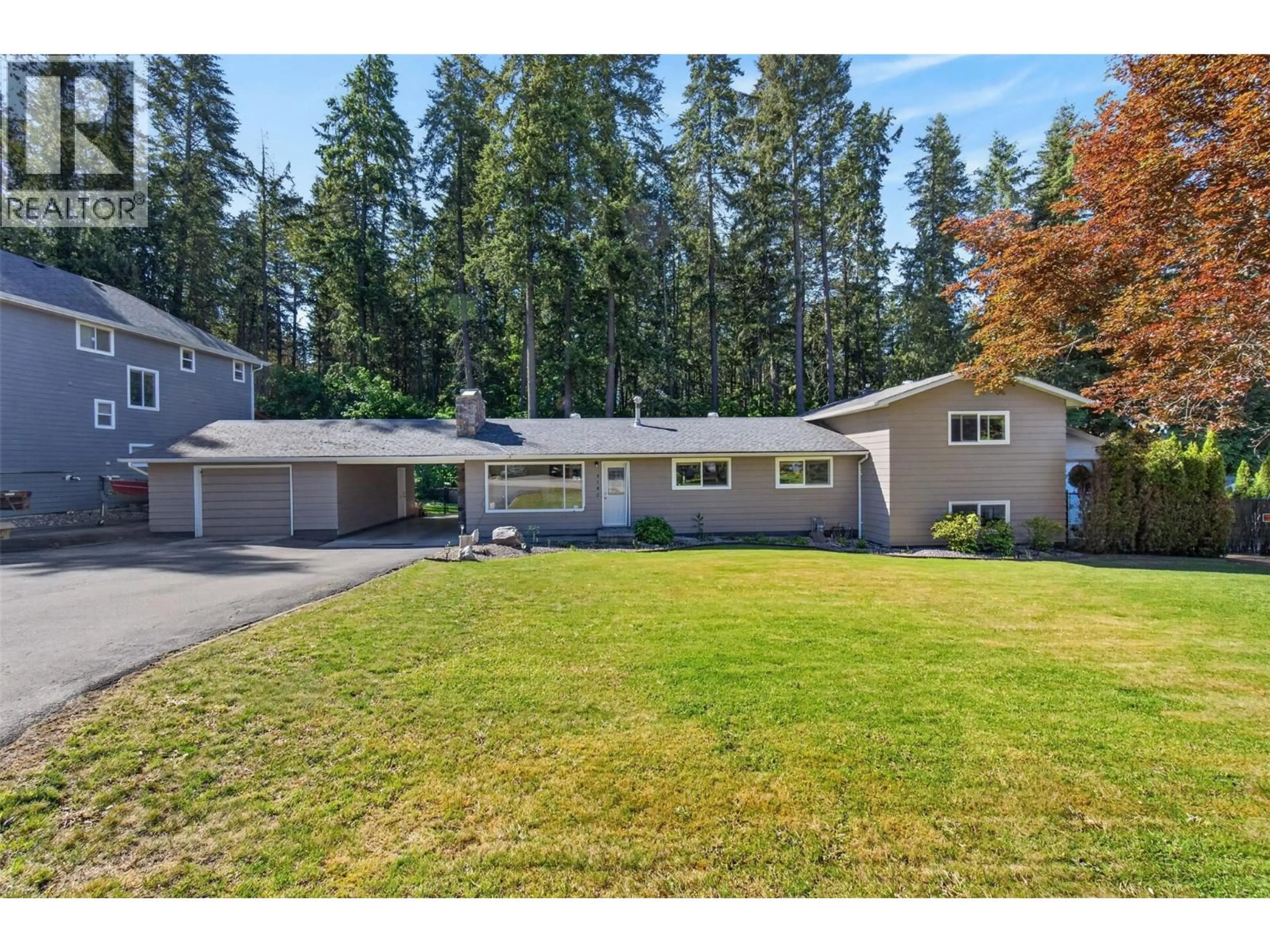 A pic from outside/outdoor area/front of a property/back of a property/a pic from drone, street for 3180 28TH AVENUE NORTHEAST, Salmon Arm British Columbia V1E3G1
