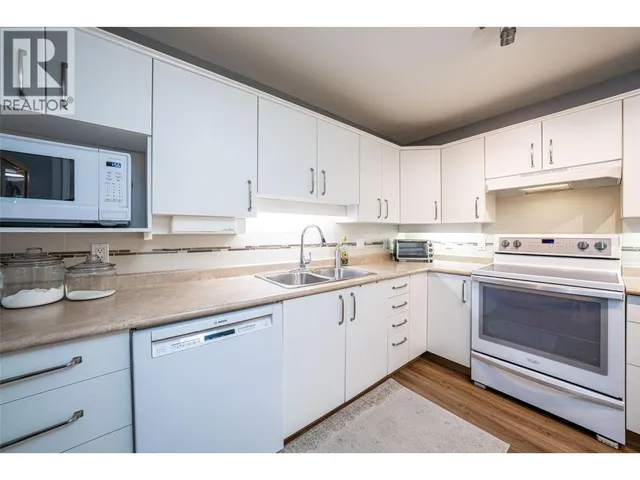 112 - 3300 CENTENNIAL DRIVE, Vernon 3