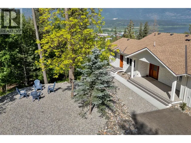 633 9 STREET SOUTHEAST, Salmon Arm 5