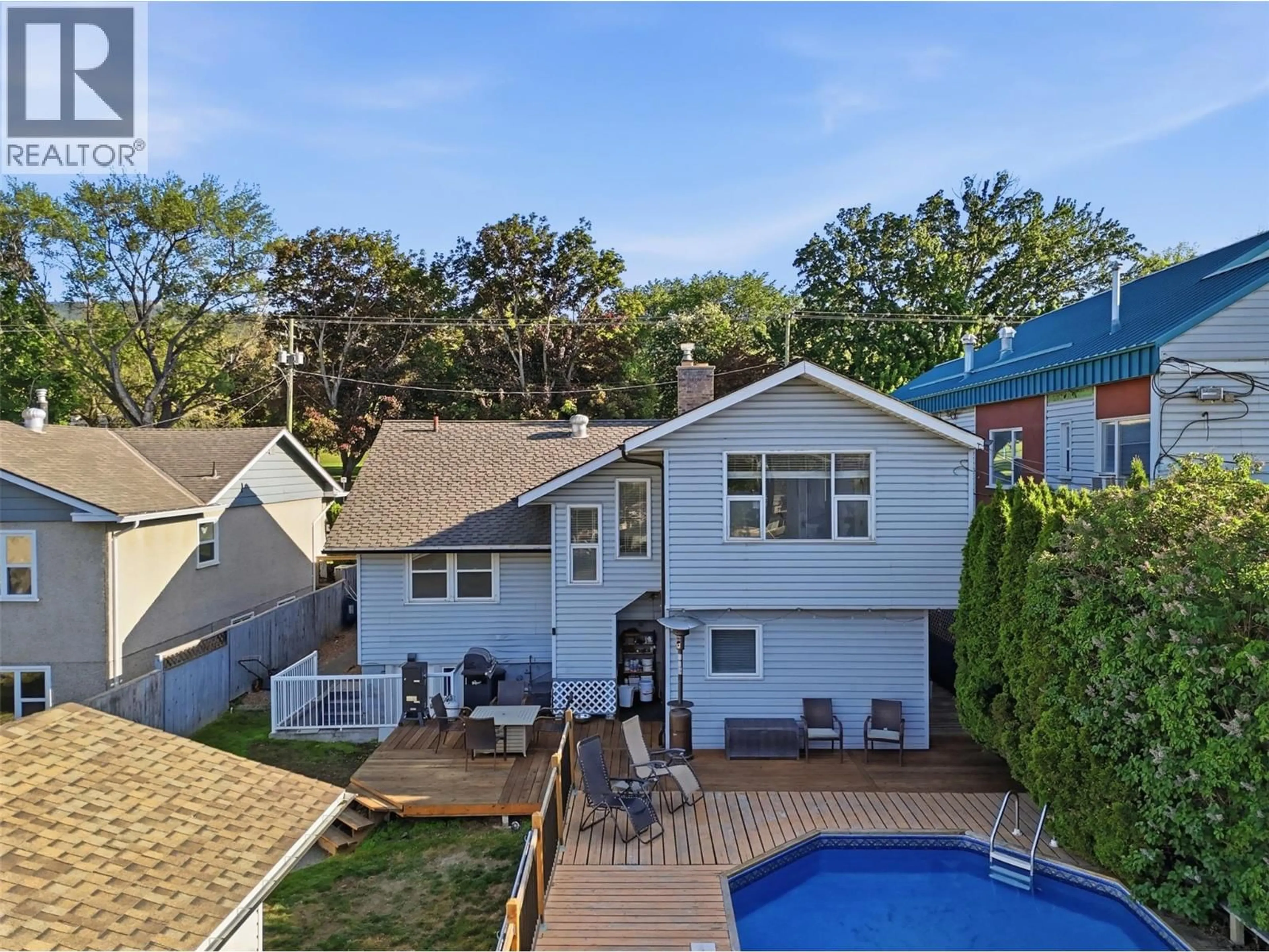 A pic from outside/outdoor area/front of a property/back of a property/a pic from drone, unknown for 1128 NICOLA STREET, Kamloops British Columbia V2C2S3