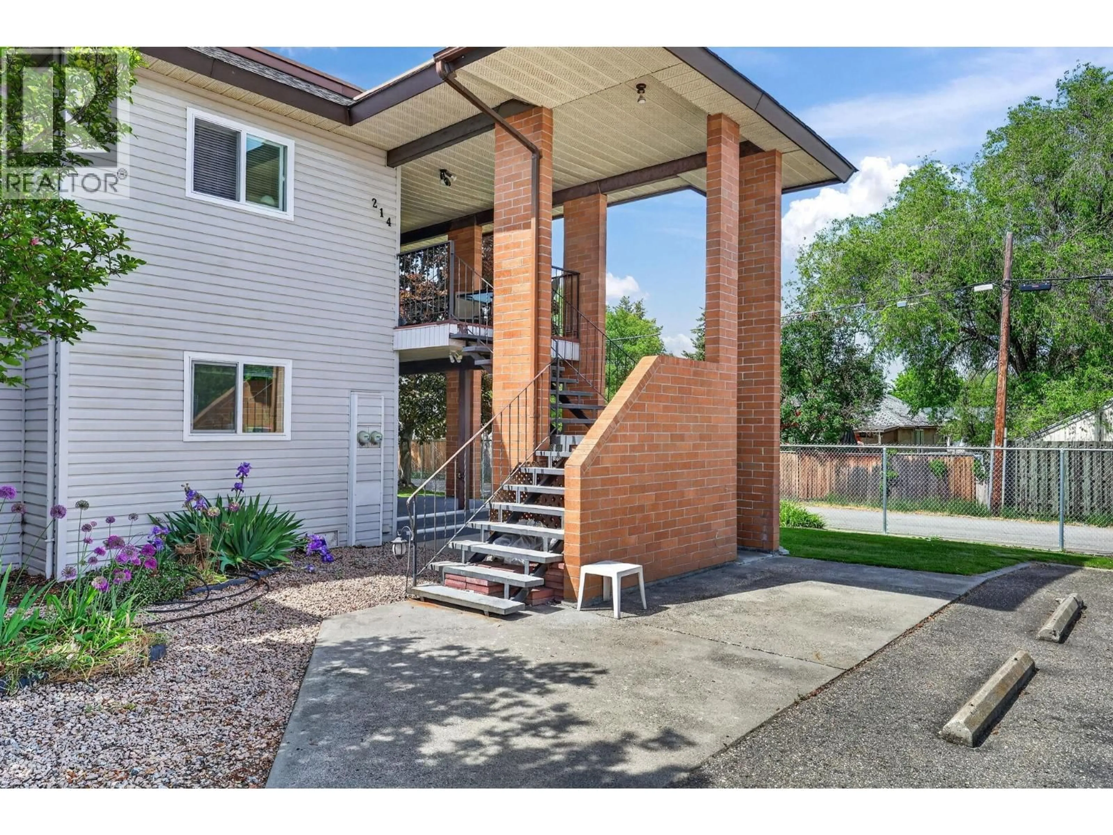 Unknown for 214 - 240 MCINTOSH ROAD, Kelowna British Columbia V1X2C4
