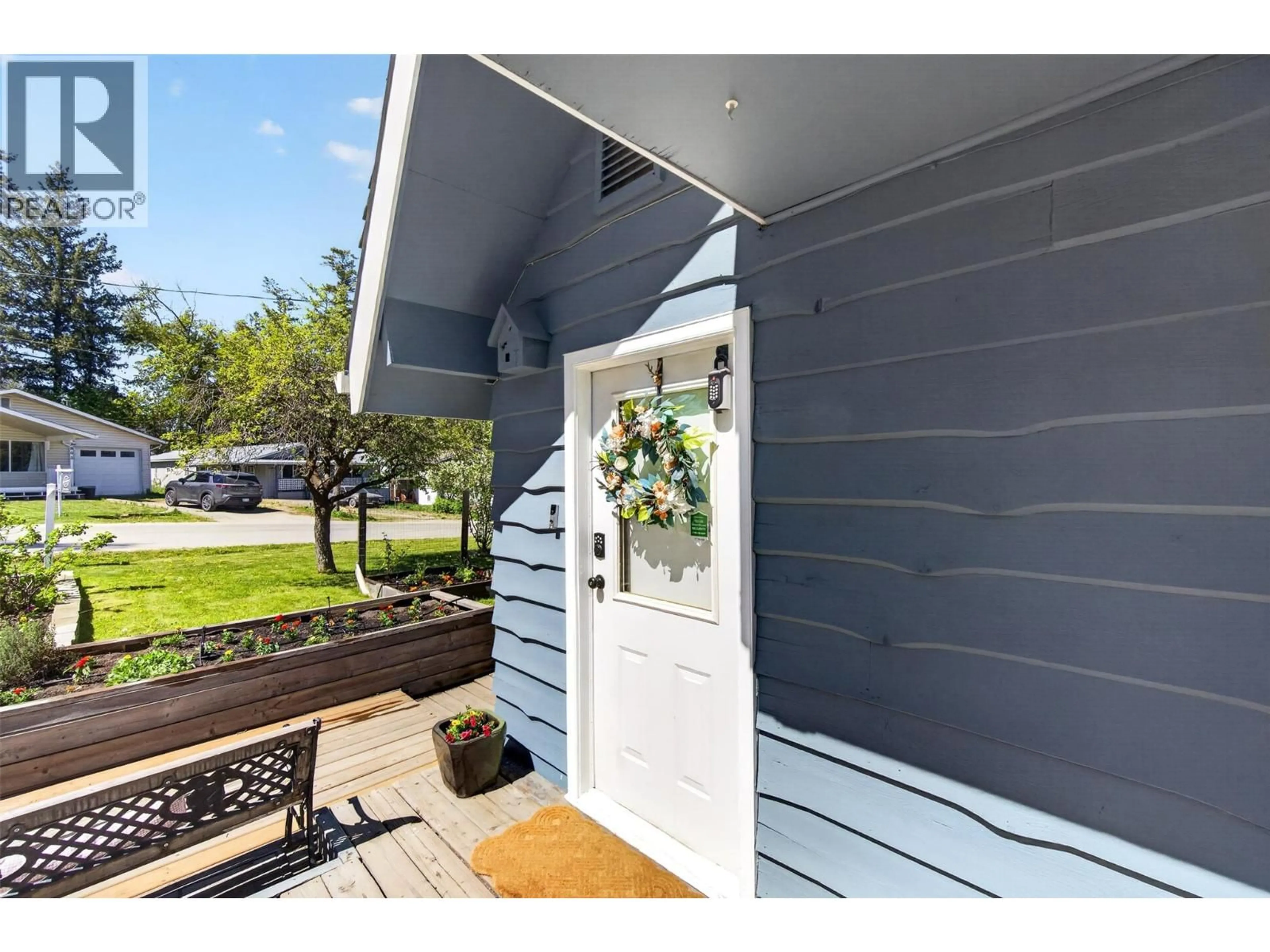 Home with vinyl exterior material, street for 2814 CAEN ROAD, Sorrento British Columbia V0E2W0