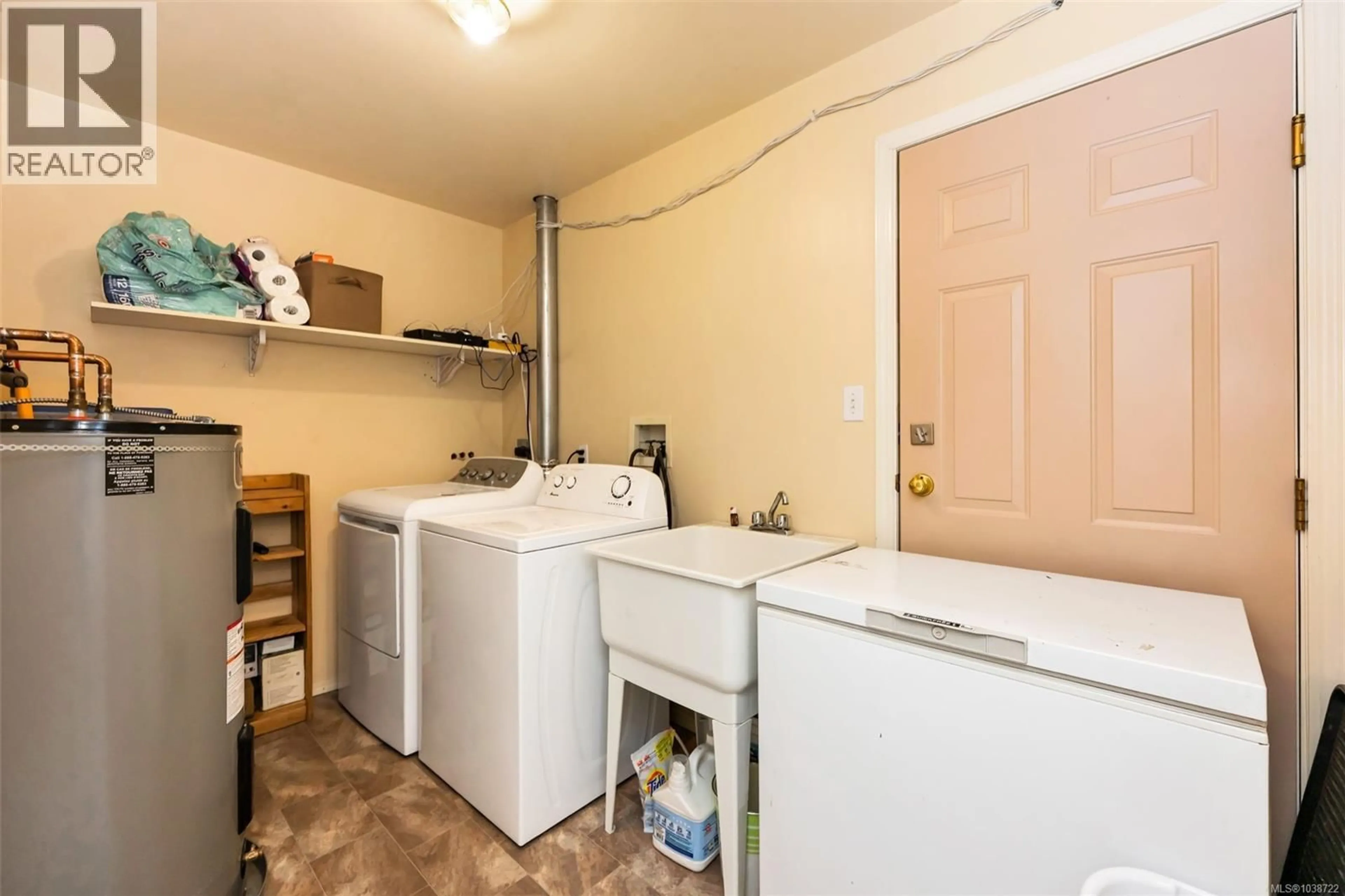 Laundry room for B - 235 NORTH SHORE ROAD, Lake Cowichan British Columbia V0R2G0