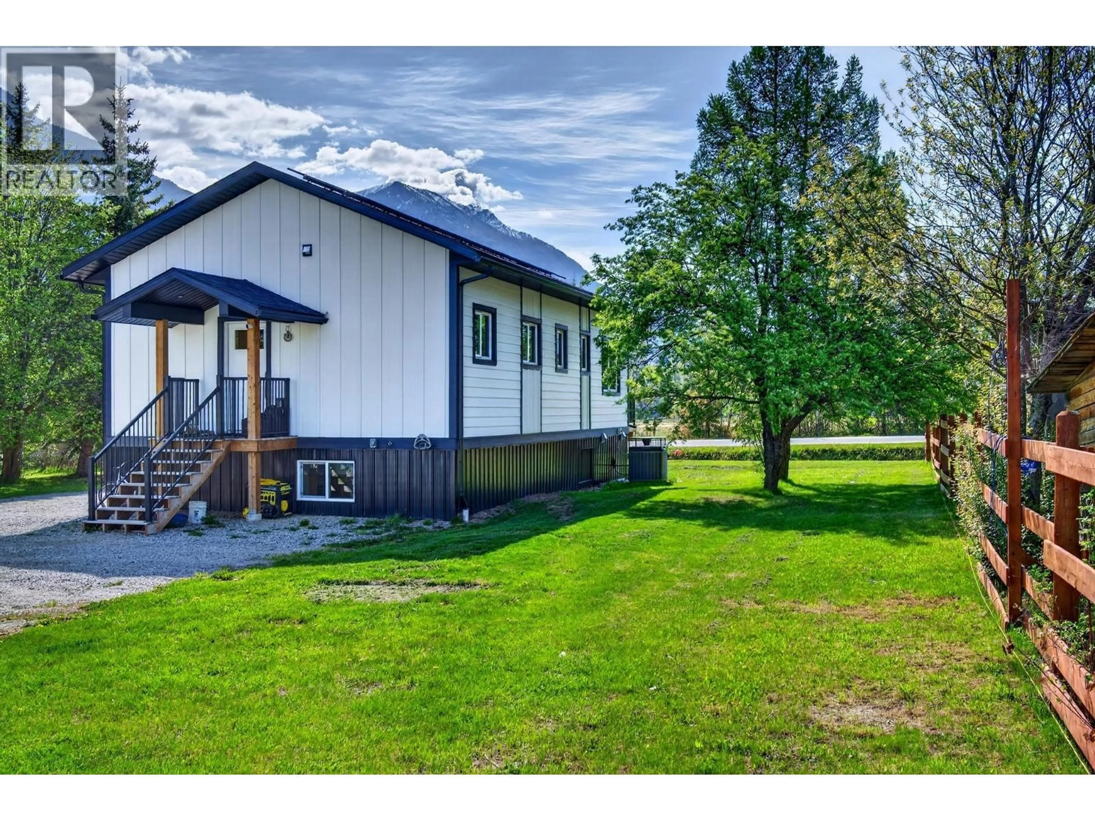 A pic from outside/outdoor area/front of a property/back of a property/a pic from drone, unknown for 888 CANYON CREEK ROAD, Golden British Columbia V0A1H2