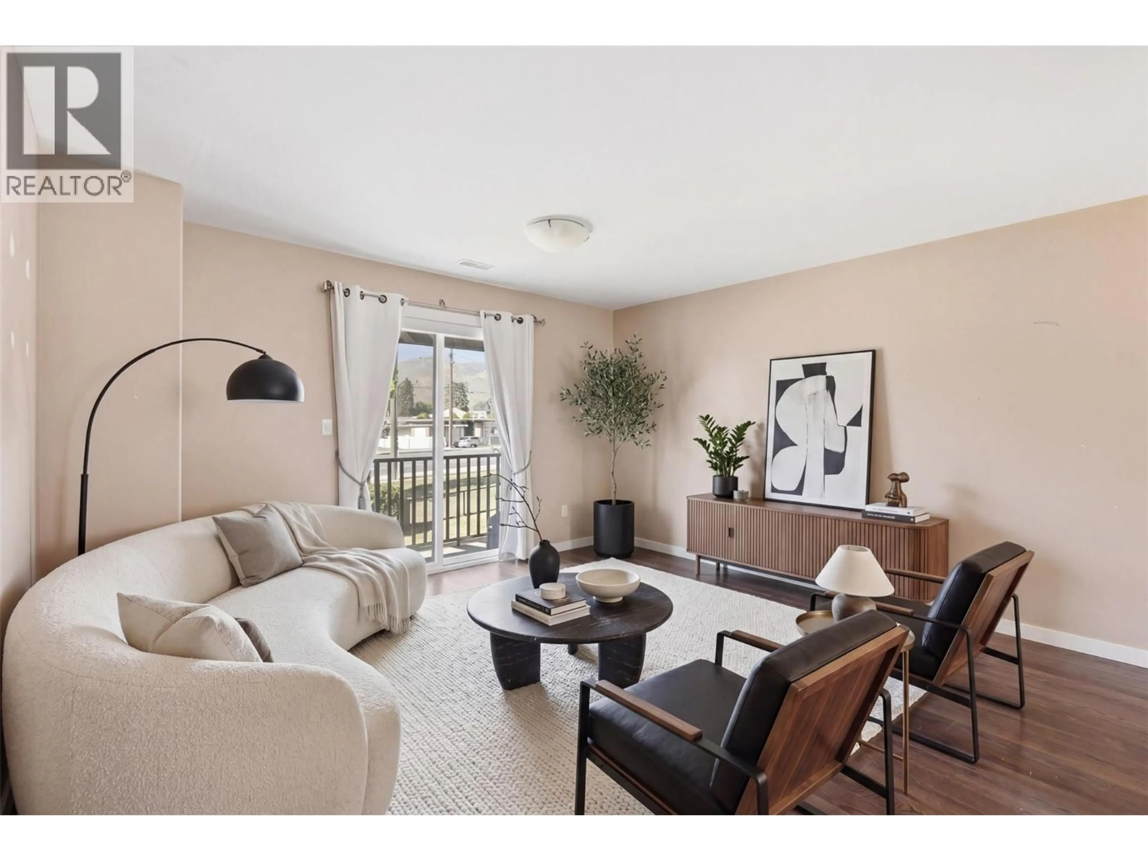 Living room with furniture, unknown for 13 - 1741 TRANQUILLE ROAD, Kamloops British Columbia V2B0C3