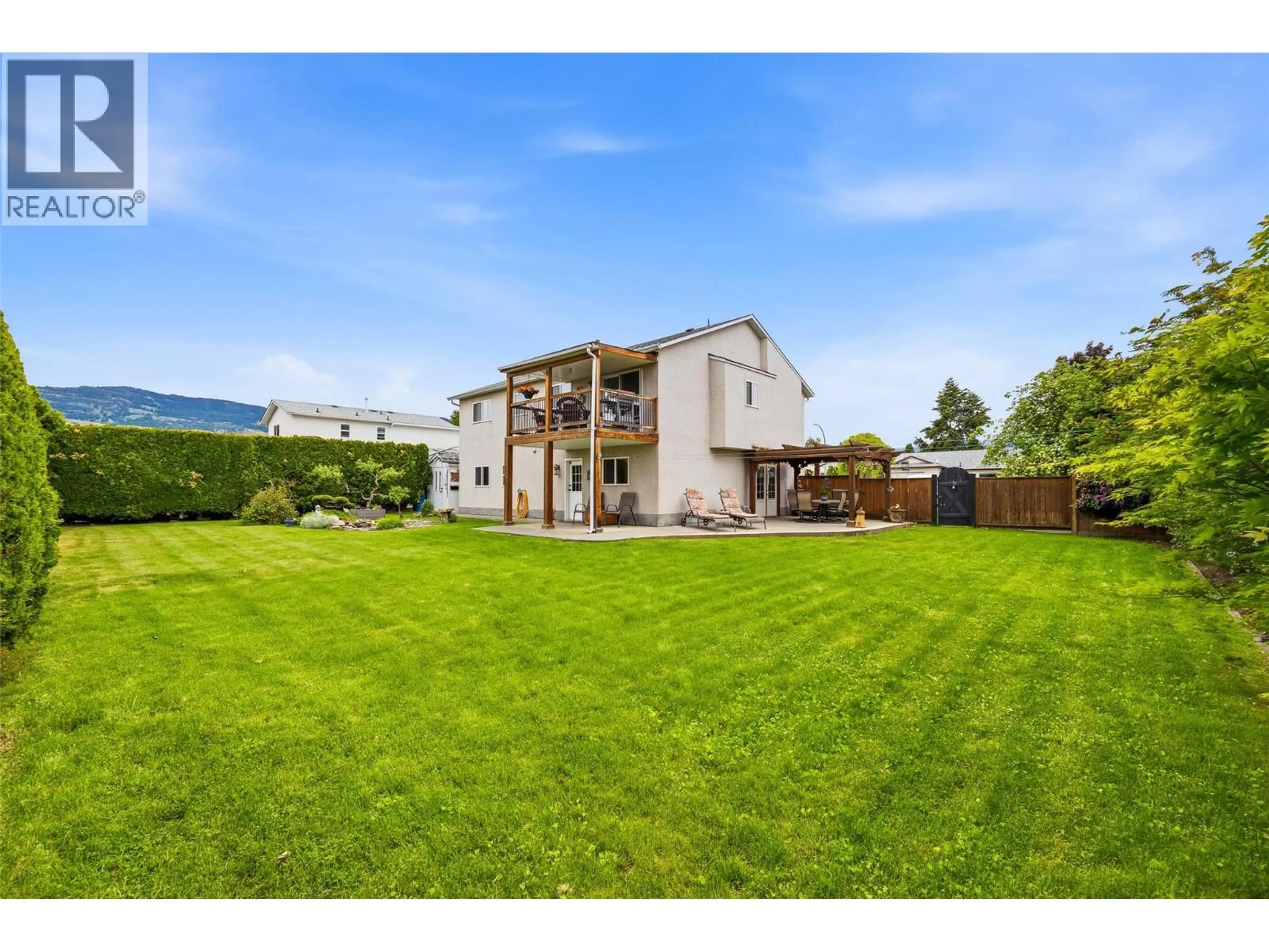 A pic from outside/outdoor area/front of a property/back of a property/a pic from drone, unknown for 250 FELIX ROAD, Kelowna British Columbia V1X7C9