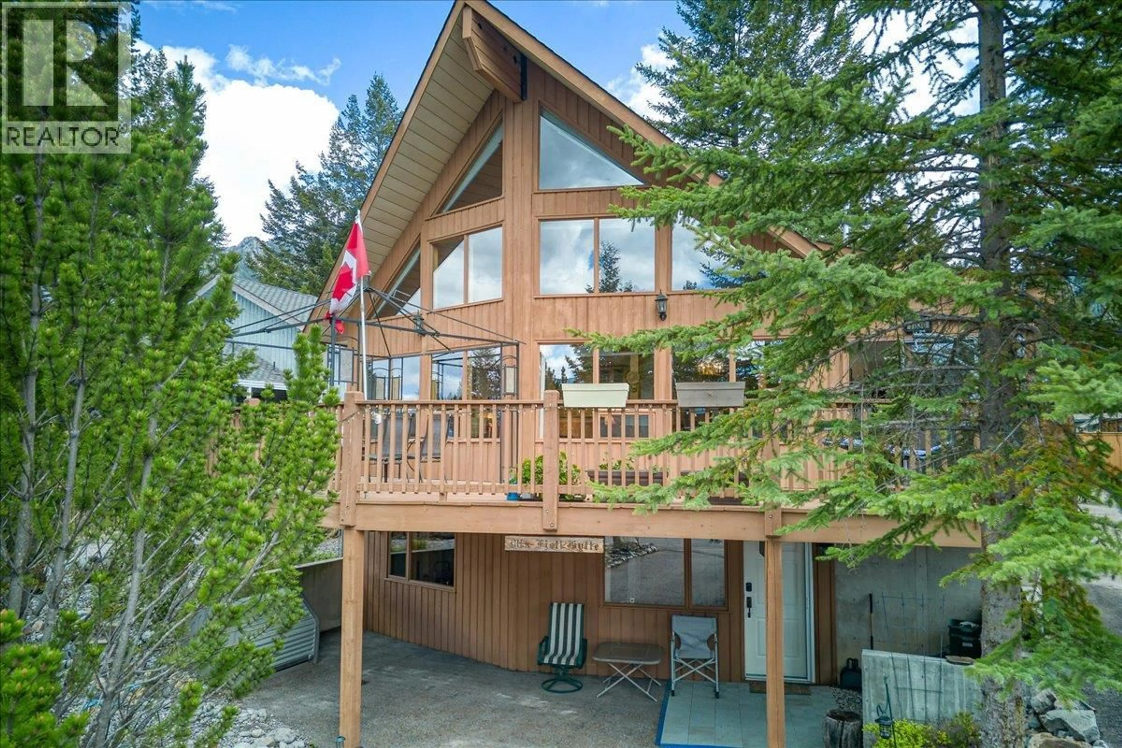 Patio, mountain view for 7330 GLACIER DRIVE, Radium Hot Springs British Columbia V0A1M0