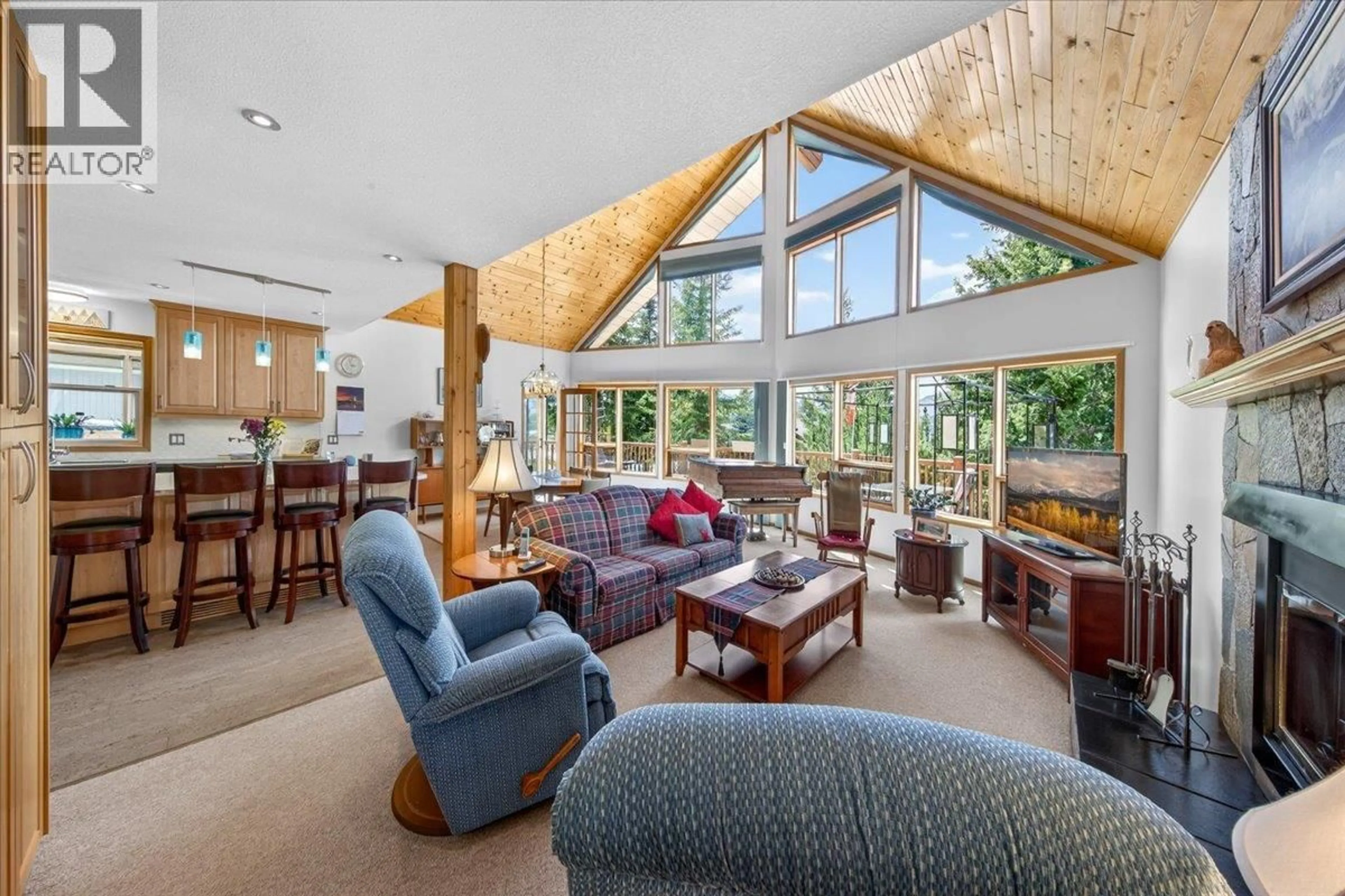 Living room with furniture, unknown for 7330 GLACIER DRIVE, Radium Hot Springs British Columbia V0A1M0