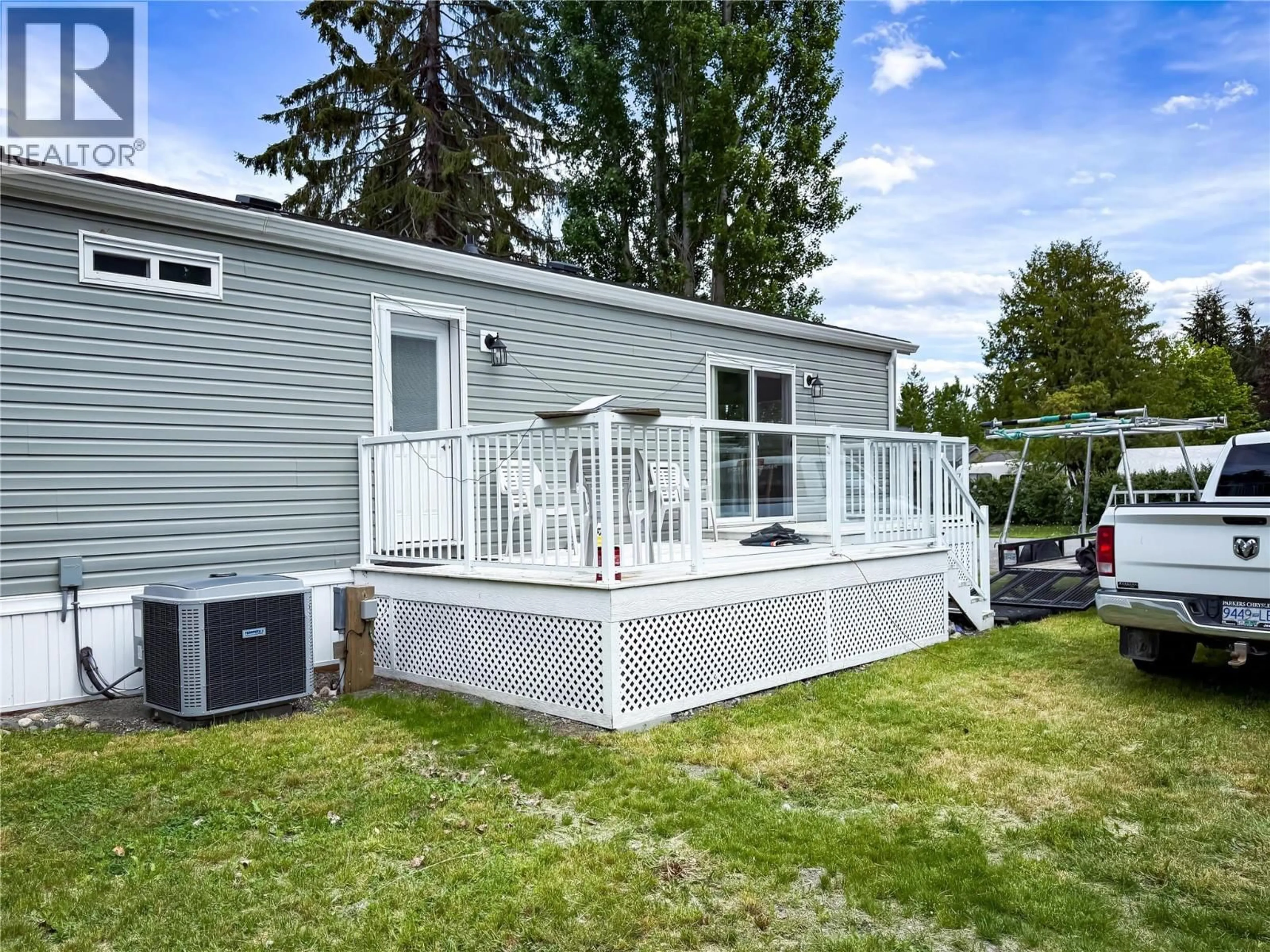 Home with vinyl exterior material, unknown for 3 - 244 E AVENUE, Kaslo British Columbia V0G1M0