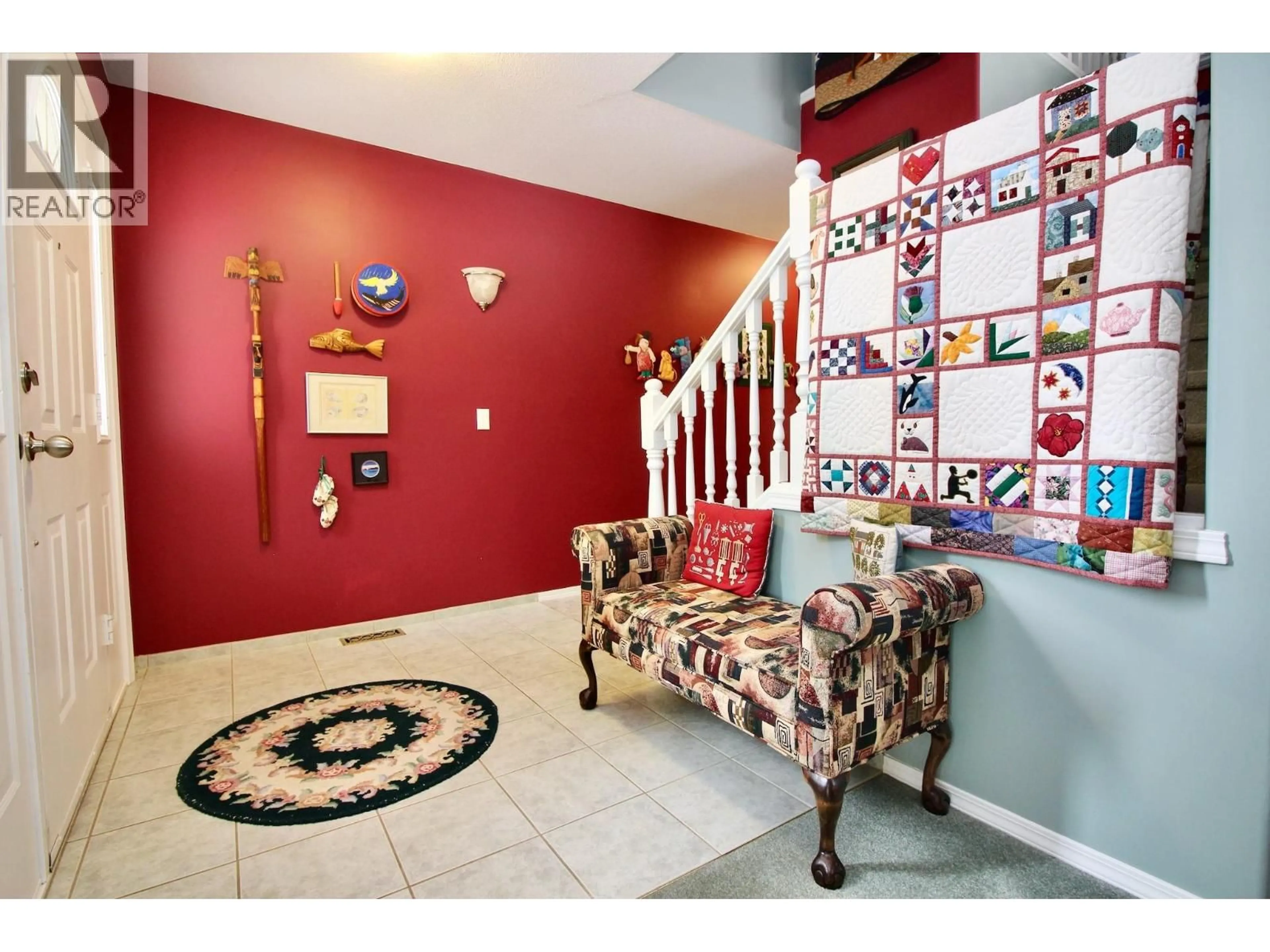 Indoor foyer for 41 - 615 GLENMEADOWS DRIVE, Kelowna British Columbia V1V1N9