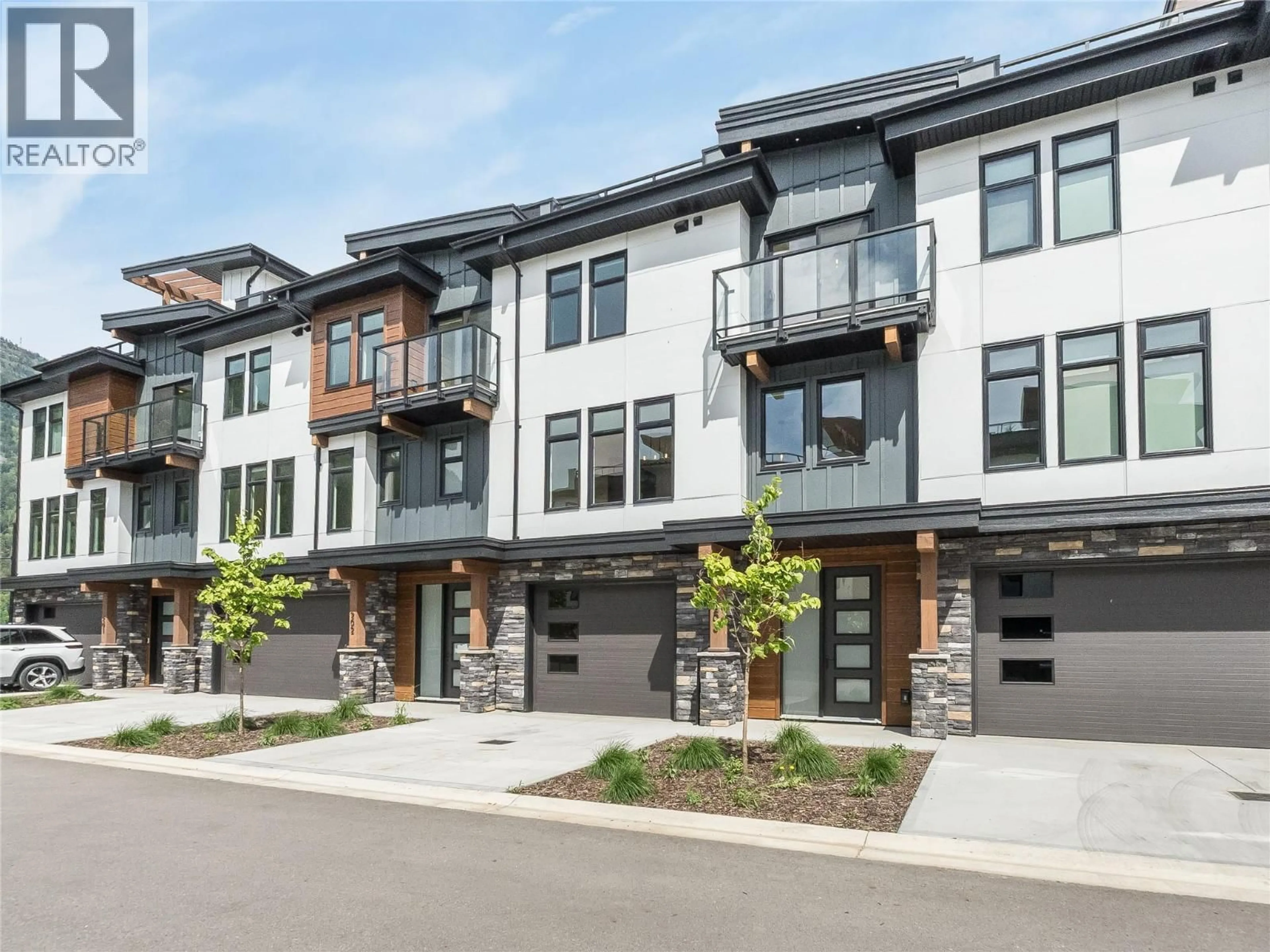 Home with brick exterior material, street for 203 - 910 LAKESIDE DRIVE, Nelson British Columbia V1L6G3