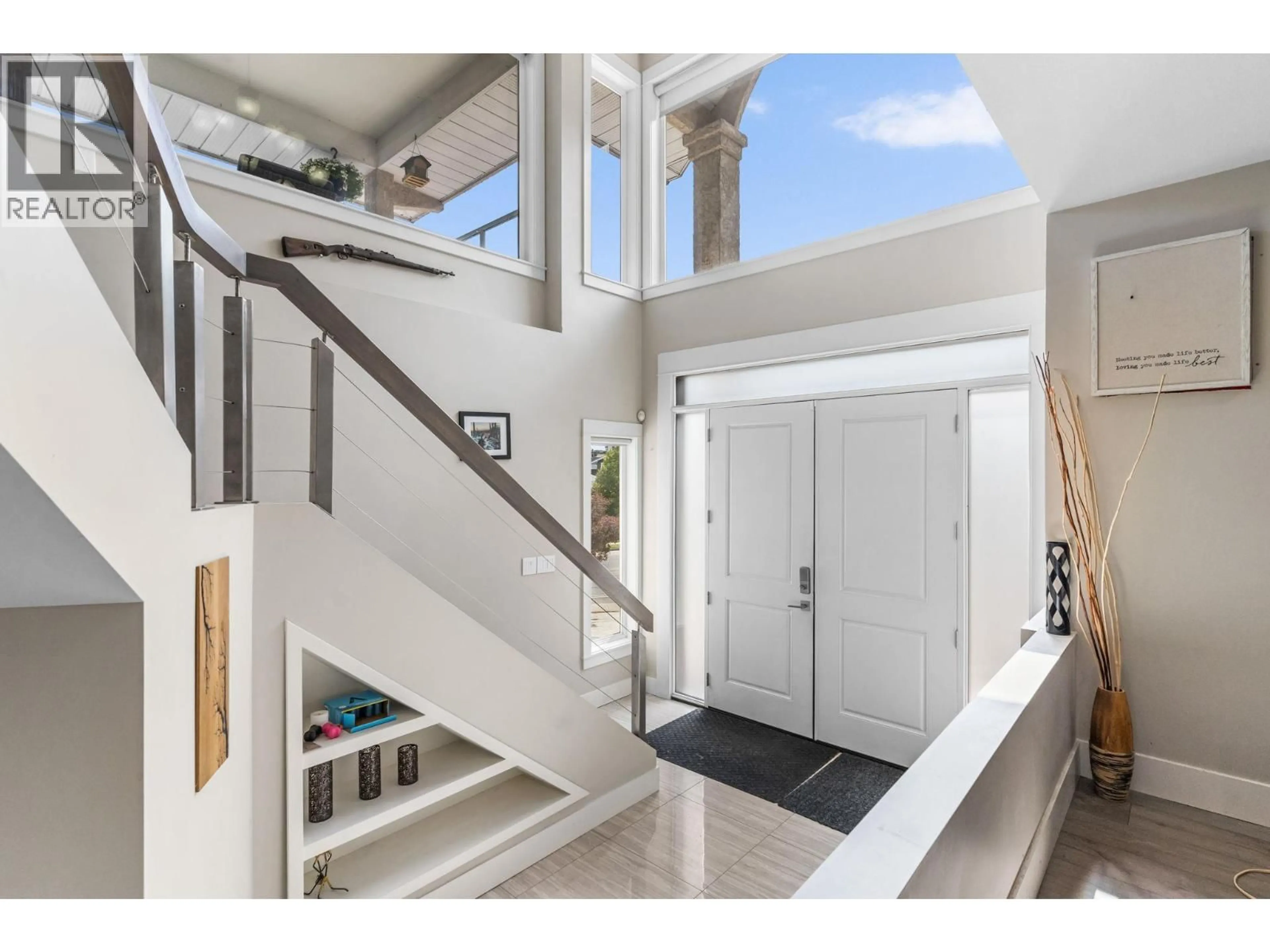 Unknown for 607 CLIFTON ROAD SOUTH, Kelowna British Columbia V1V1A7