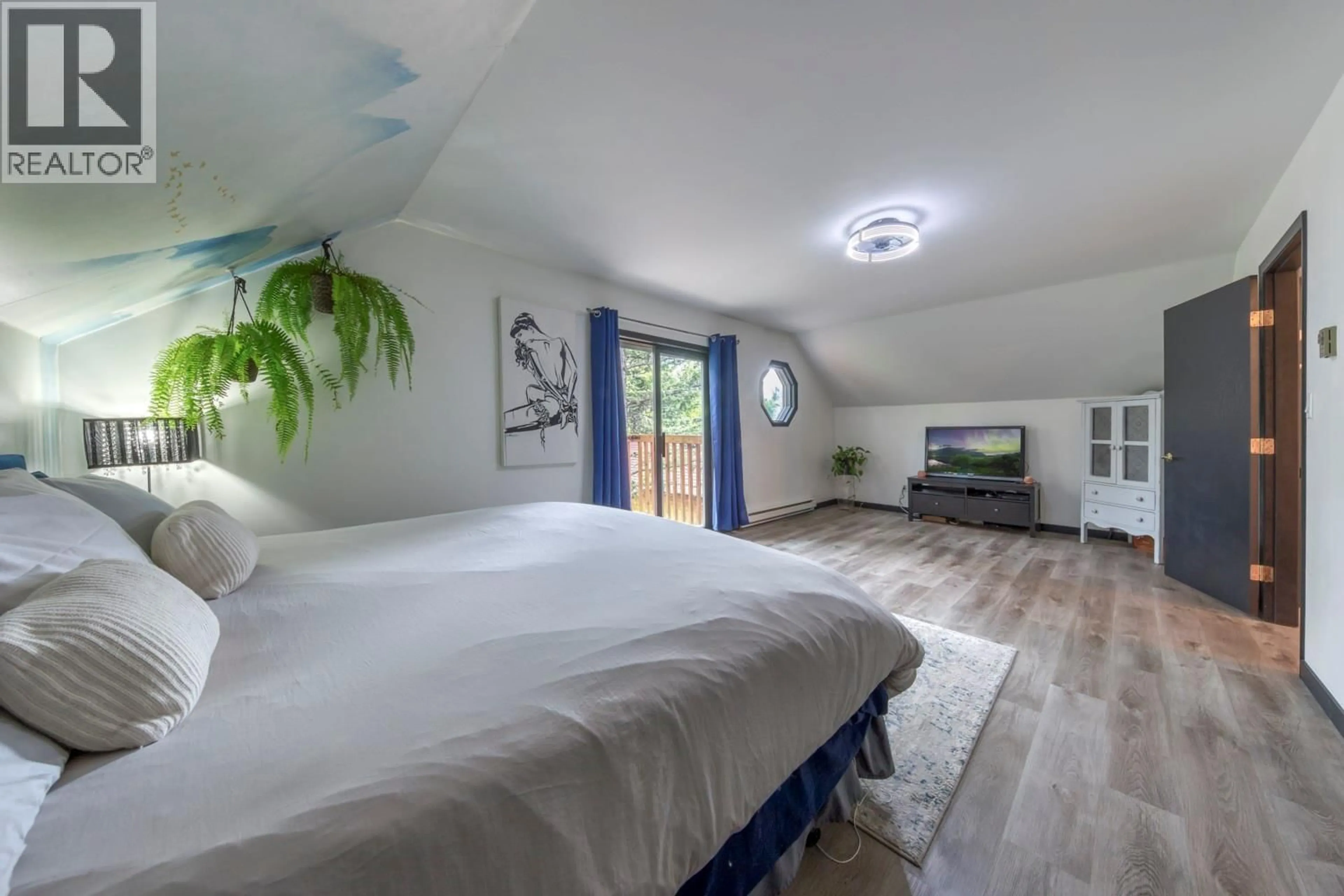 A pic of a room for 7500 RIVERCREST ROAD, Radium Hot Springs British Columbia V0A1M0
