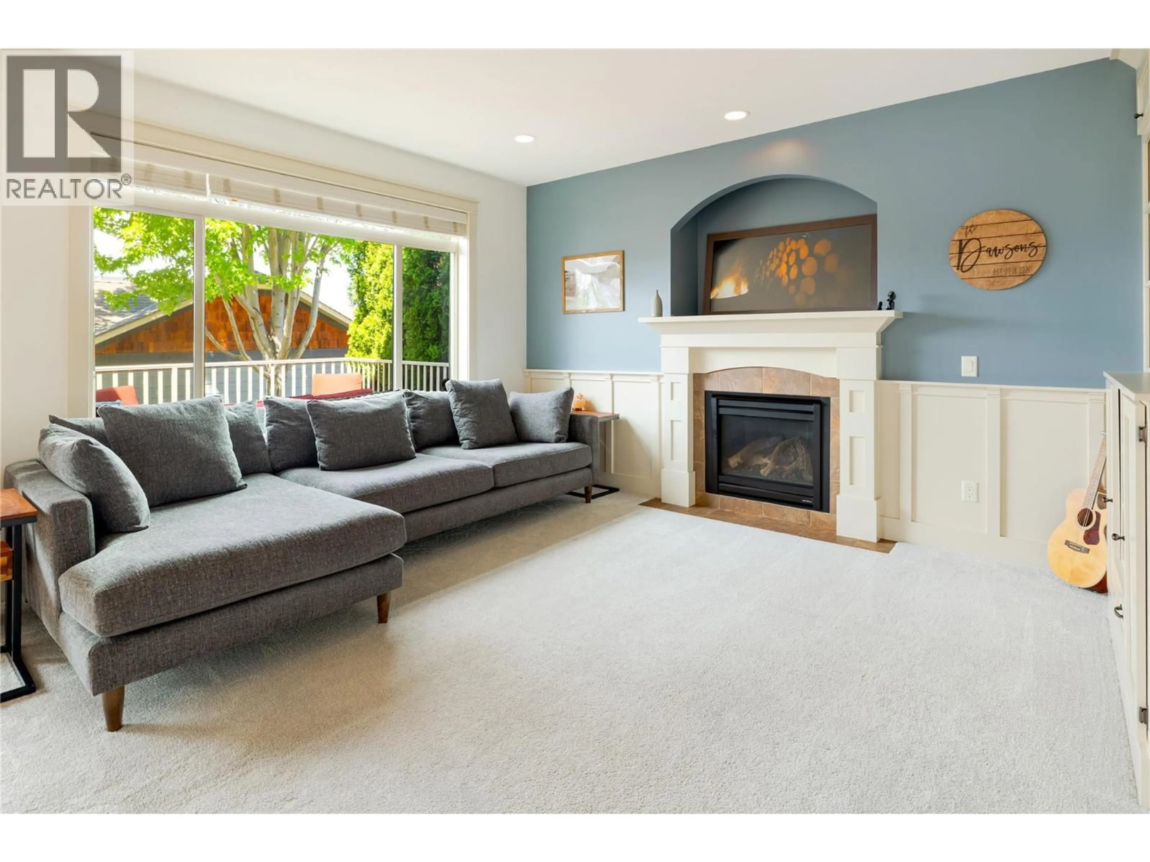 Living room with furniture, unknown for 5532 FARRON PLACE, Kelowna British Columbia V1W5H1
