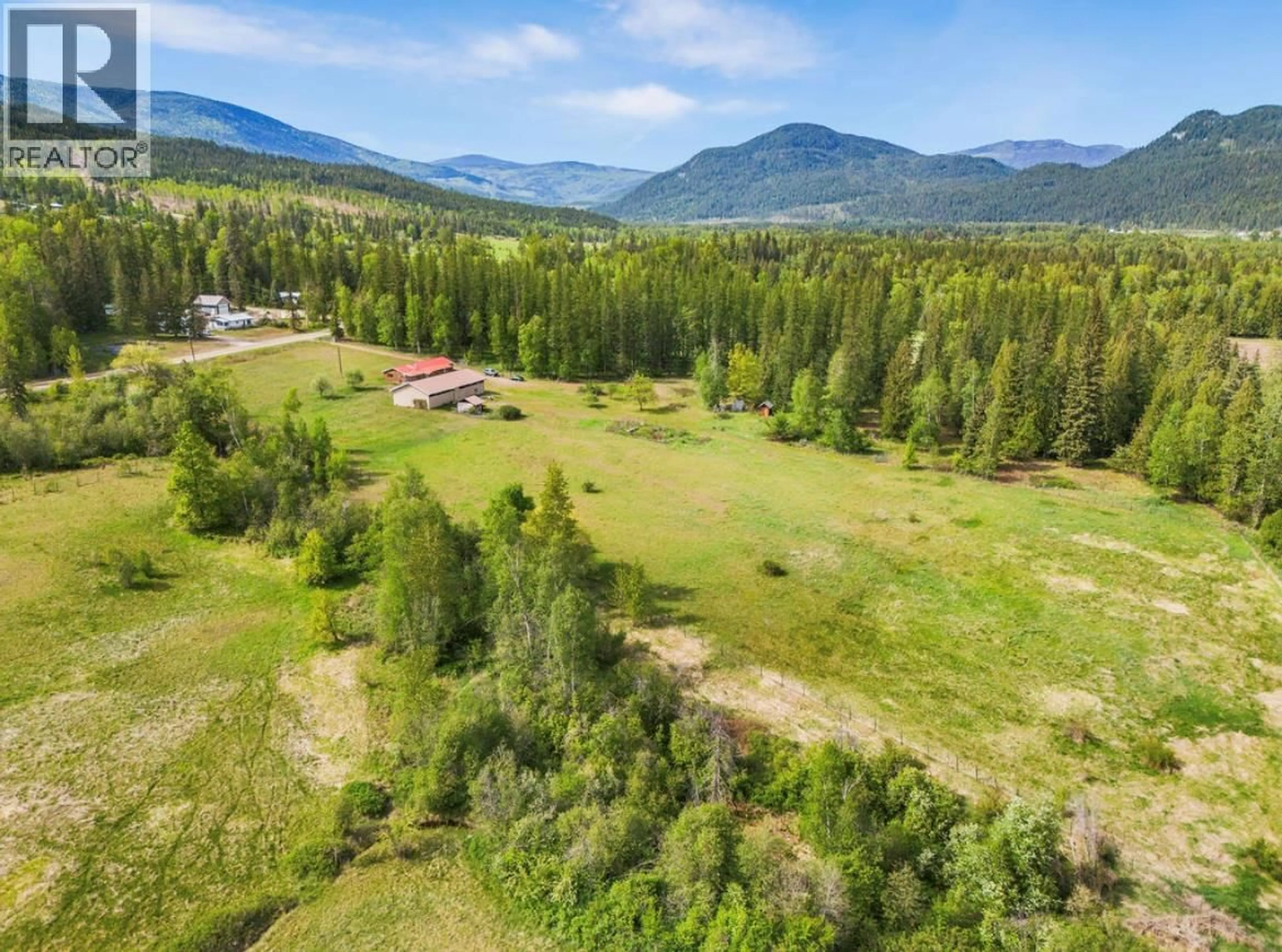 A pic from outside/outdoor area/front of a property/back of a property/a pic from drone, mountain view for 600 ROBINSON ROAD, Edgewood British Columbia V0G1J0
