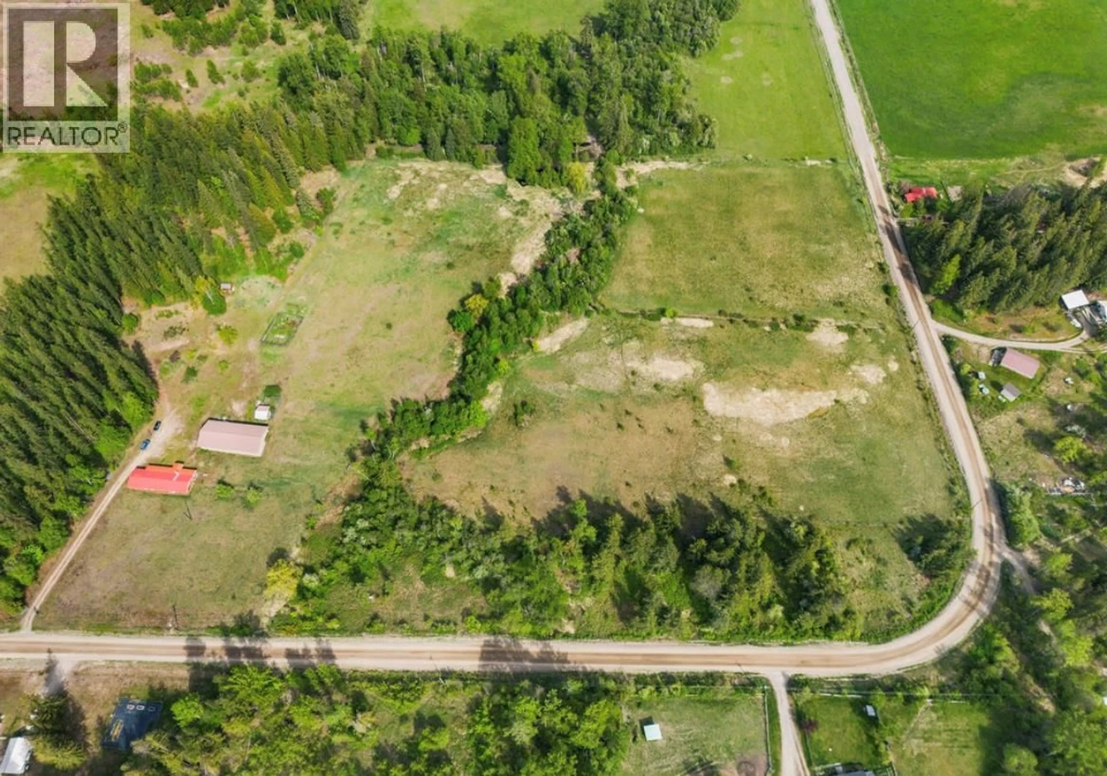 A pic from outside/outdoor area/front of a property/back of a property/a pic from drone, unknown for 600 ROBINSON ROAD, Edgewood British Columbia V0G1J0