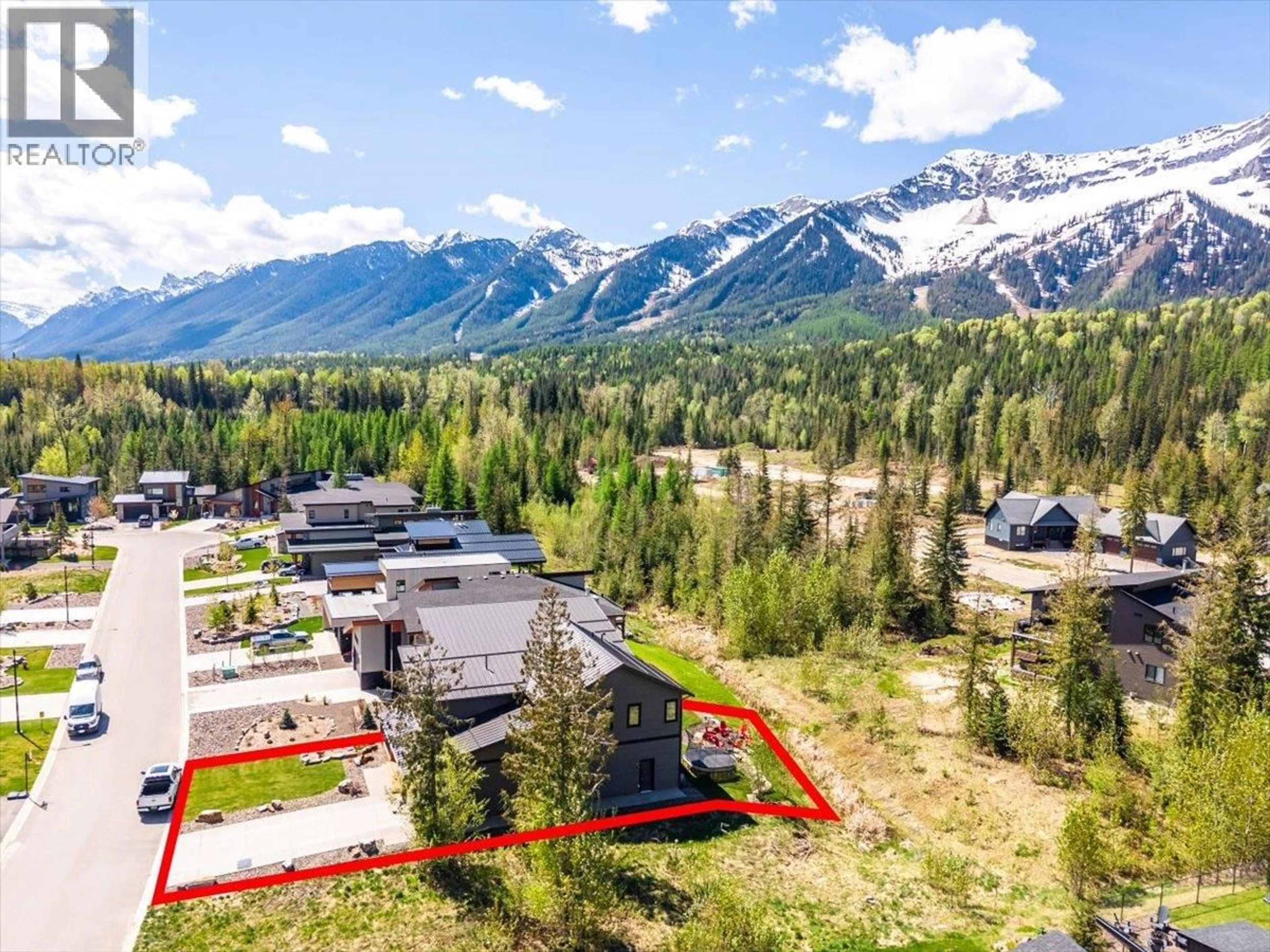 A pic from outside/outdoor area/front of a property/back of a property/a pic from drone, mountain view for 32 MAMMOTH DRIVE, Fernie British Columbia V0B1M1