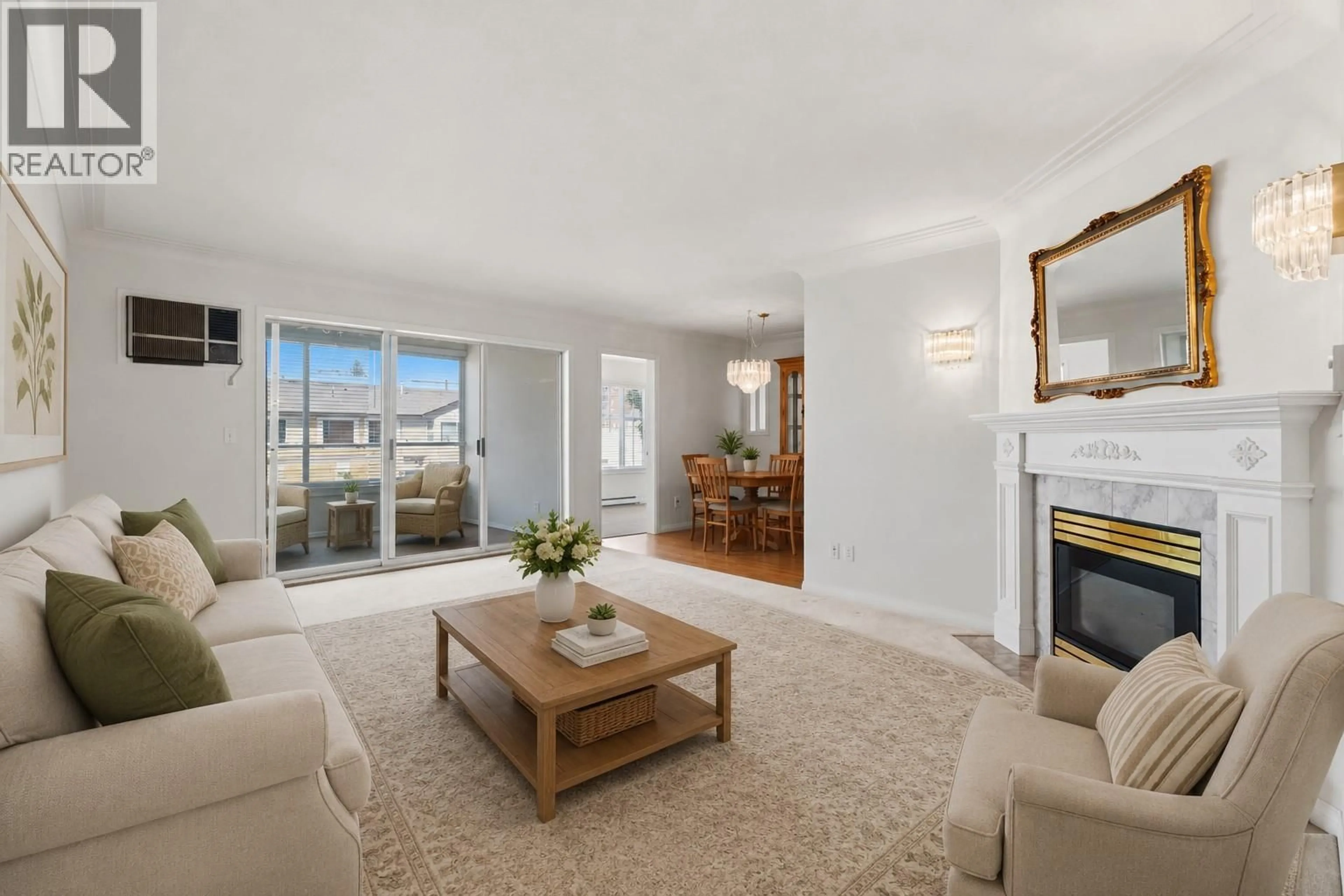 Living room with furniture, unknown for 102 - 1055 LAWRENCE AVENUE, Kelowna British Columbia V1Y6M3