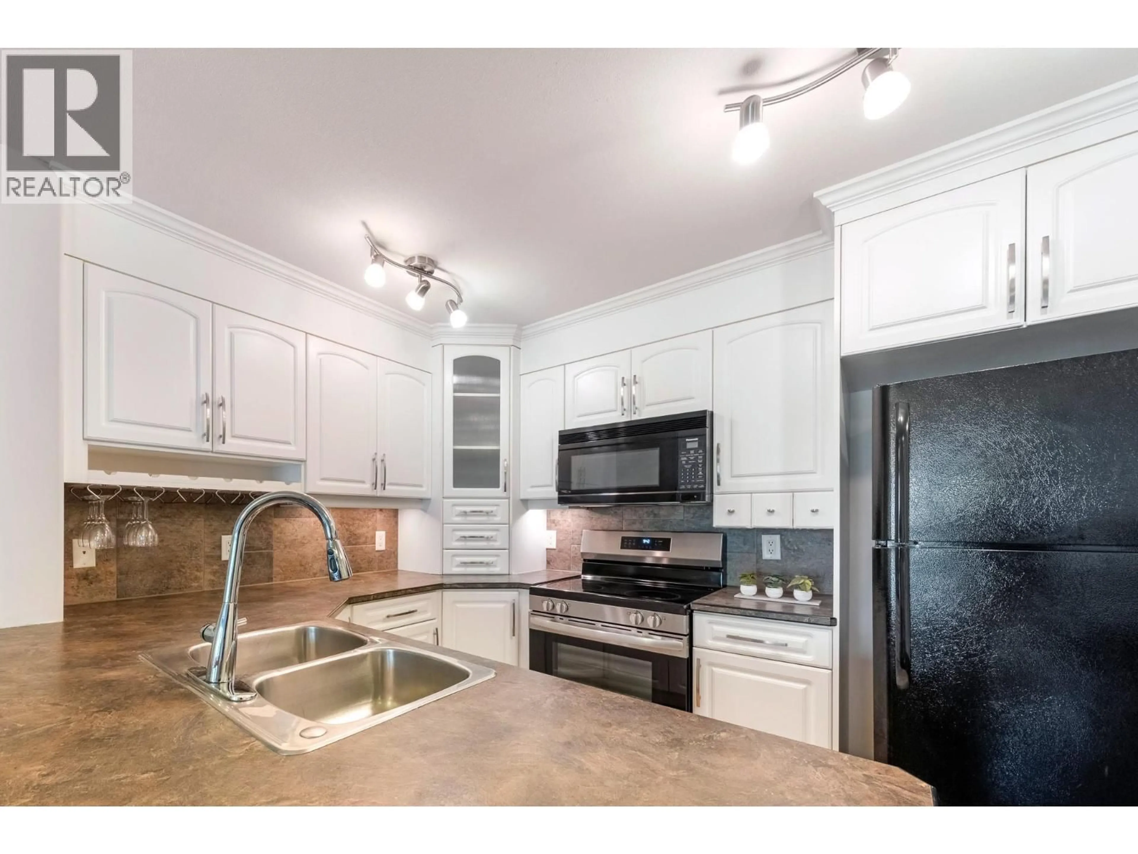 Unknown for 206 - 135 ZIPRICK ROAD, Kelowna British Columbia V1X8B2