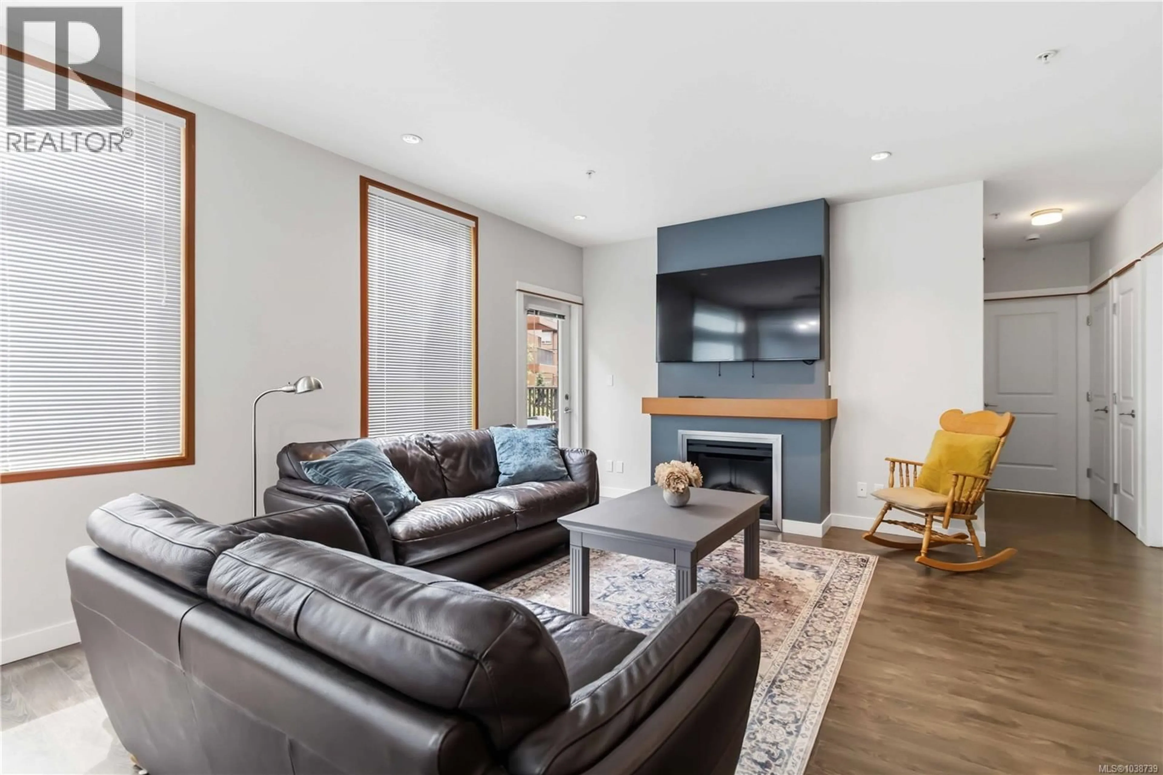 Living room with furniture, unknown for 207 - 150 NURSERY HILL DRIVE, View Royal British Columbia V9B0P2