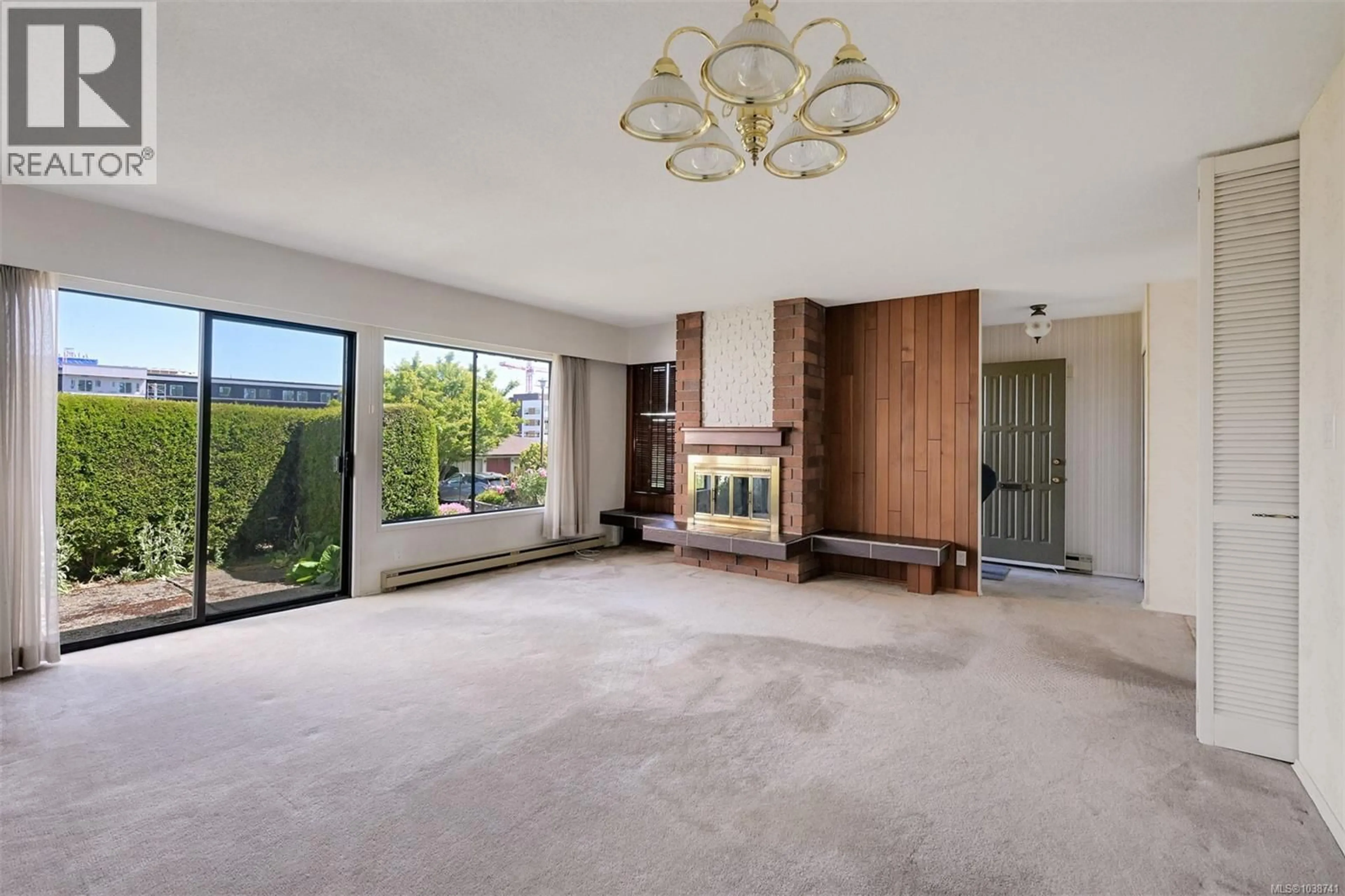 A pic of a room for 15 - 3968 CEDAR HILL ROAD, Saanich British Columbia V8N3B8