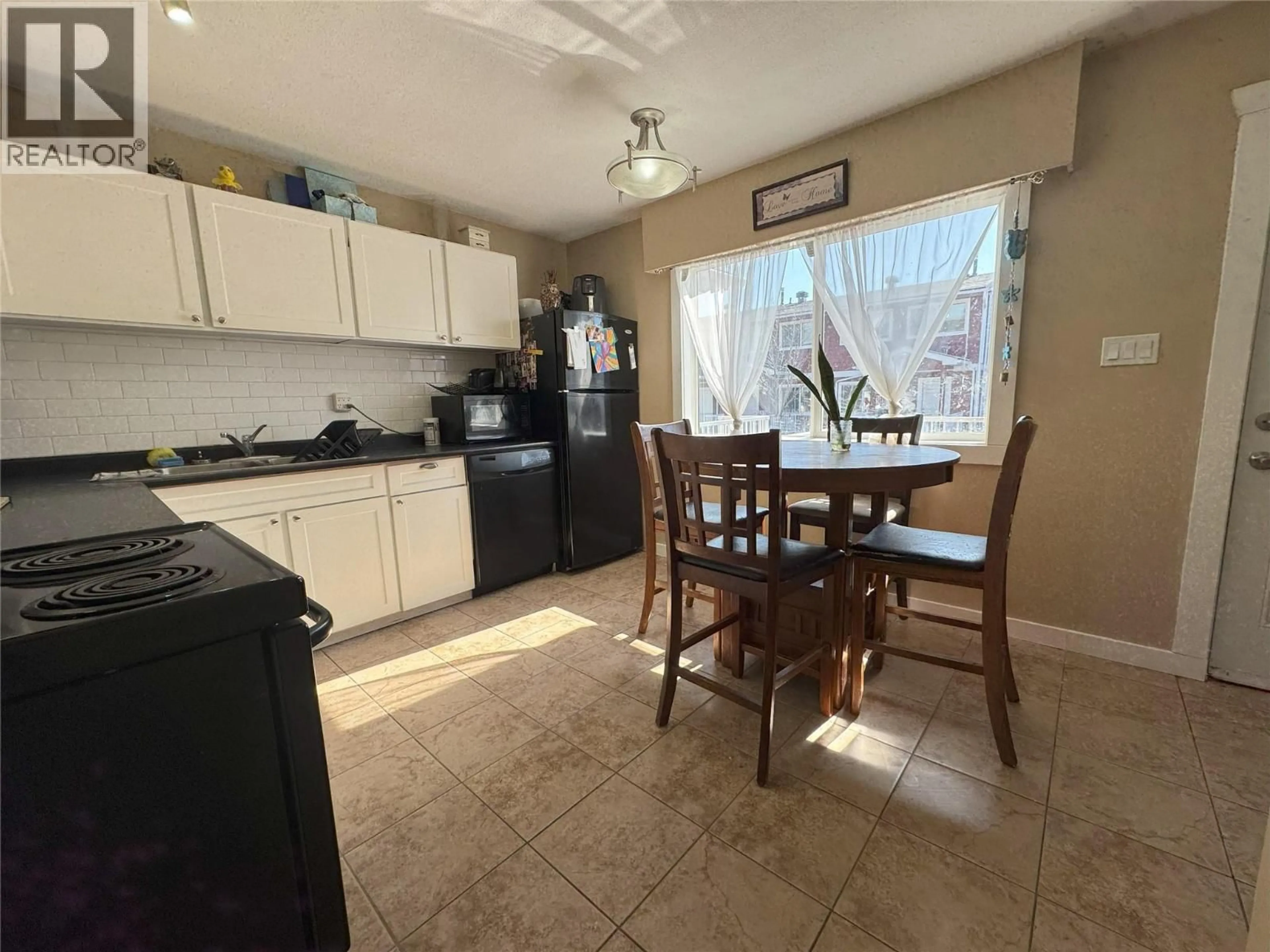 Standard kitchen, unknown for 229 - 1716 WILLOWBROOK CRESCENT, Dawson Creek British Columbia V1G2P9