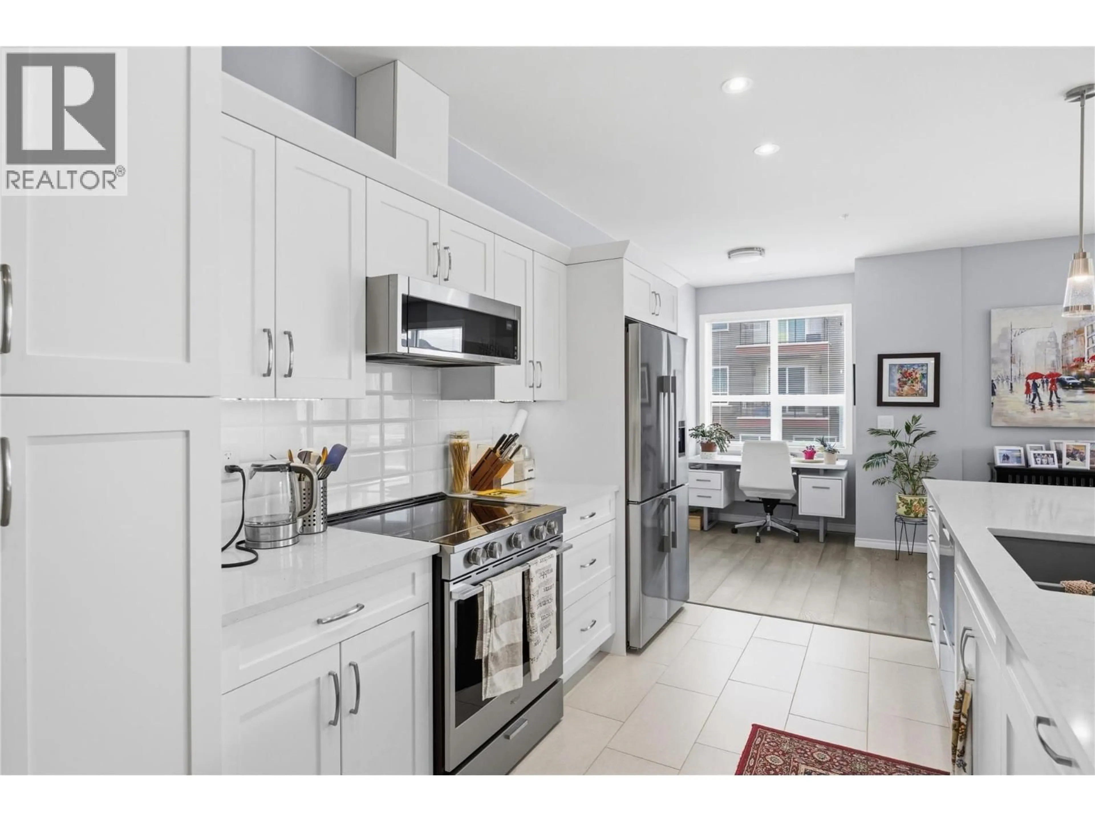 Open concept kitchen, ceramic/tile floor for 1104 - 3346 SKAHA LAKE ROAD, Penticton British Columbia V2A0H6
