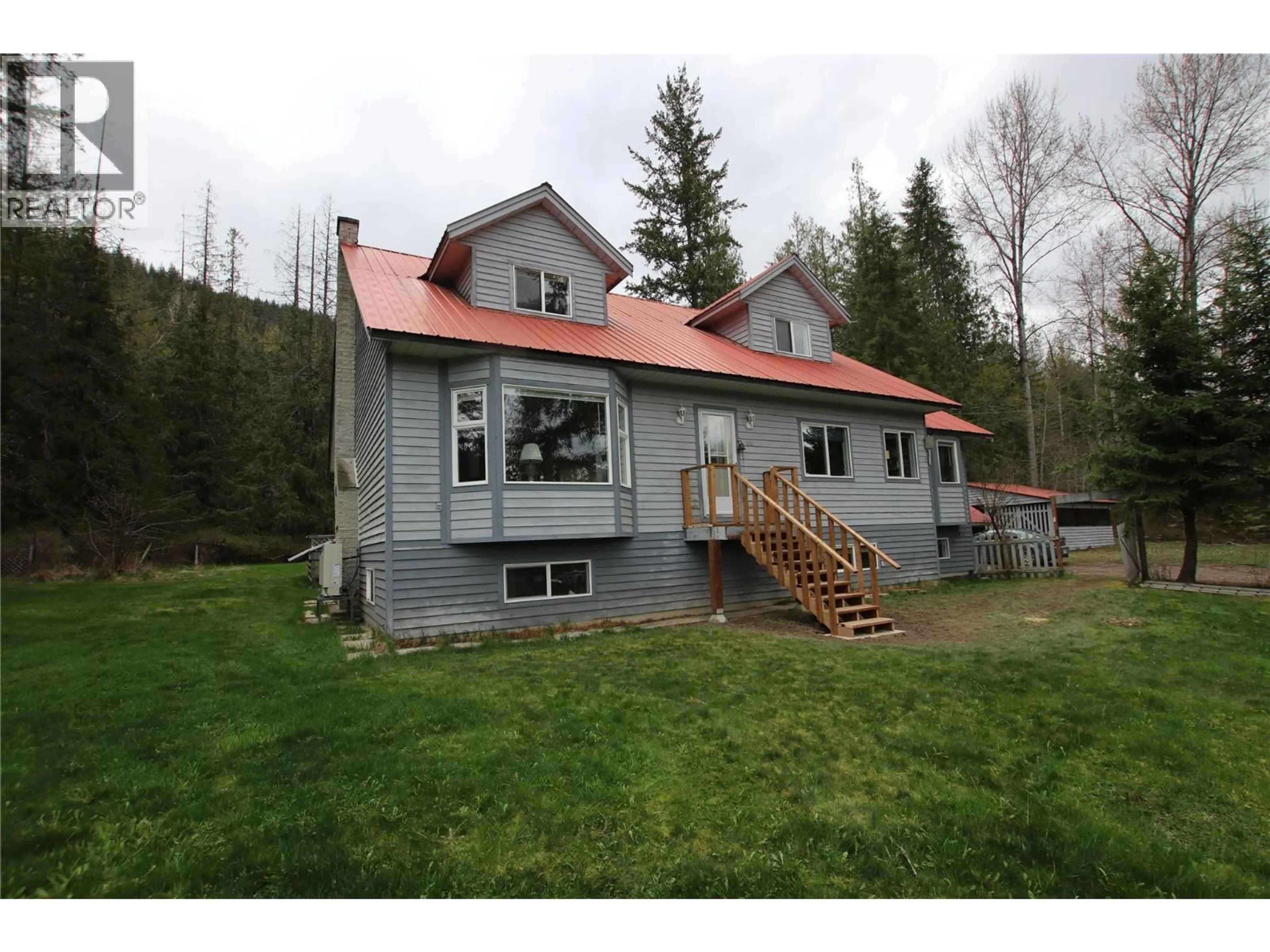 Unknown for 561 WILLOW STREET, Fauquier British Columbia V0G1J0