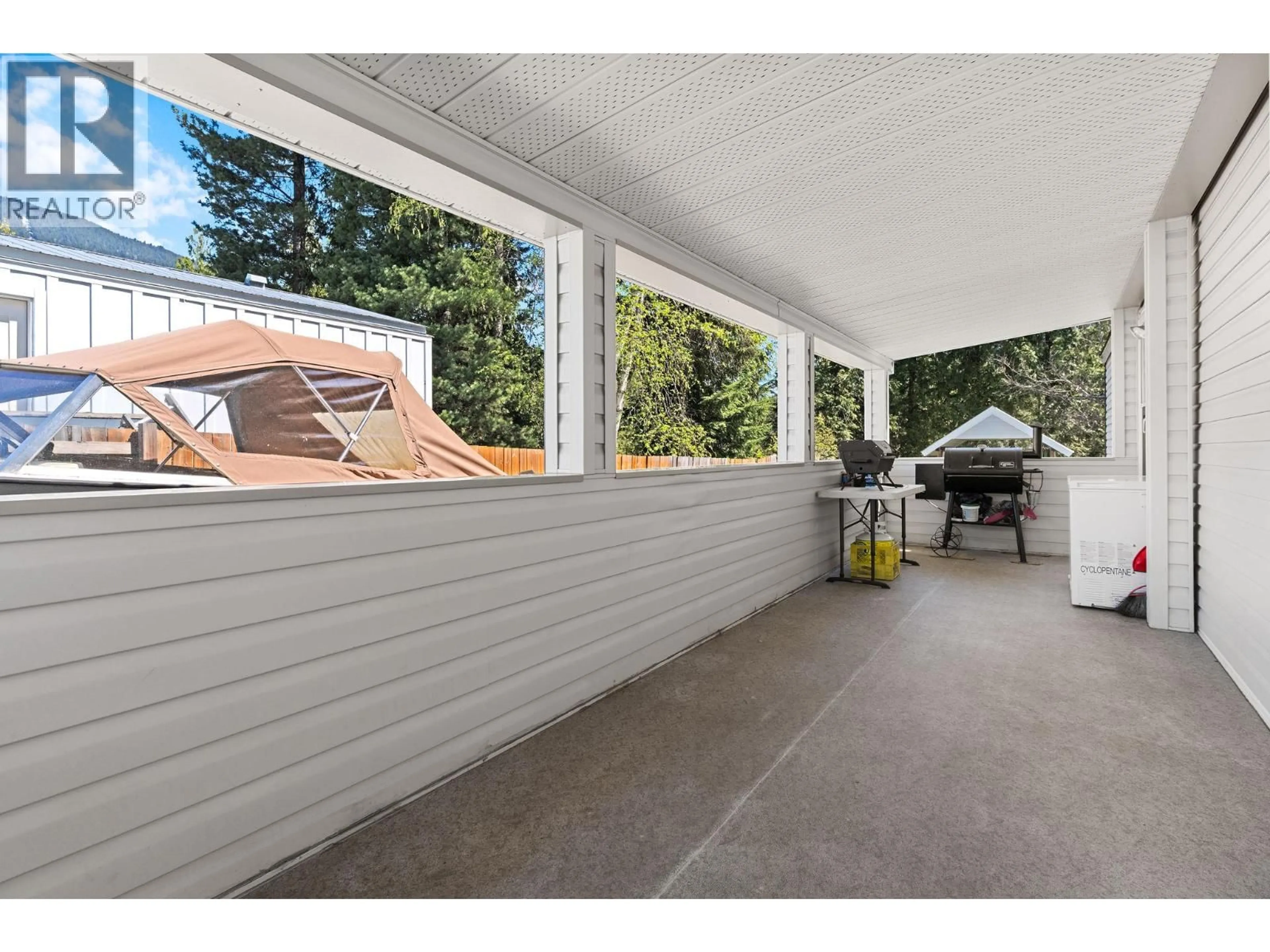 Patio, unknown for 81 JOHNSON WAY, Revelstoke British Columbia V0E2S1