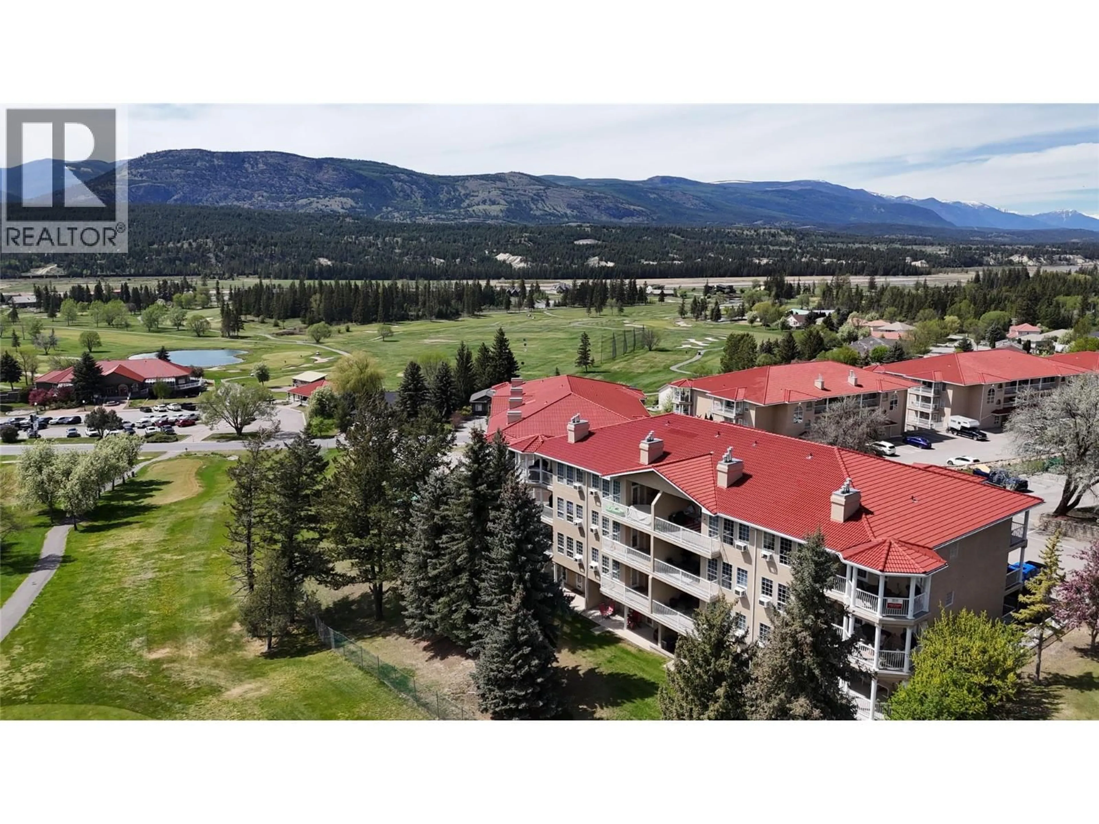 A pic from outside/outdoor area/front of a property/back of a property/a pic from drone, mountain view for 1004 - 5052 RIVERVIEW ROAD, Fairmont Hot Springs British Columbia V0B1L1