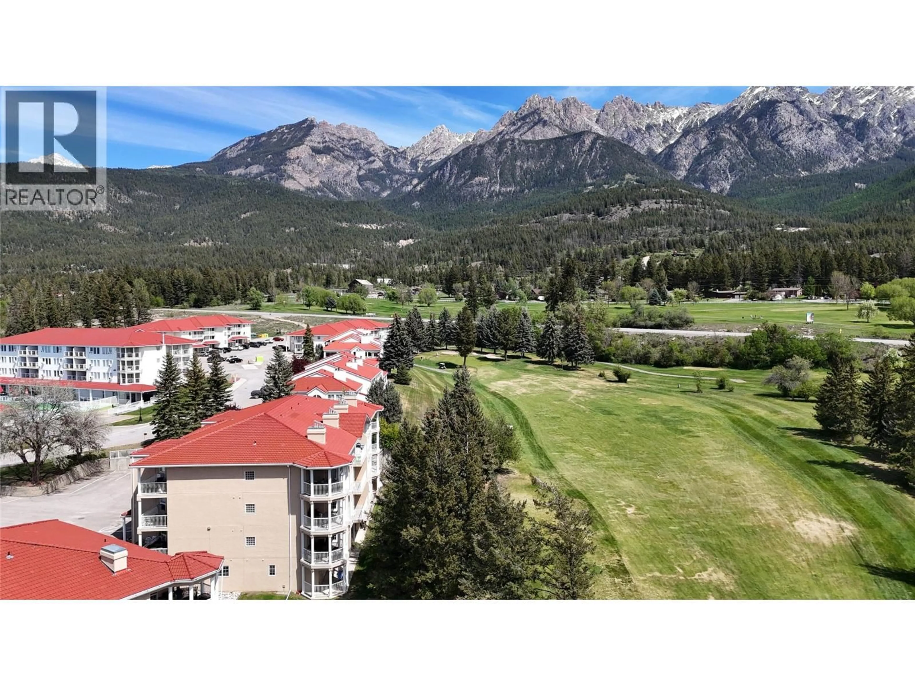 A pic from outside/outdoor area/front of a property/back of a property/a pic from drone, mountain view for 1004 - 5052 RIVERVIEW ROAD, Fairmont Hot Springs British Columbia V0B1L1