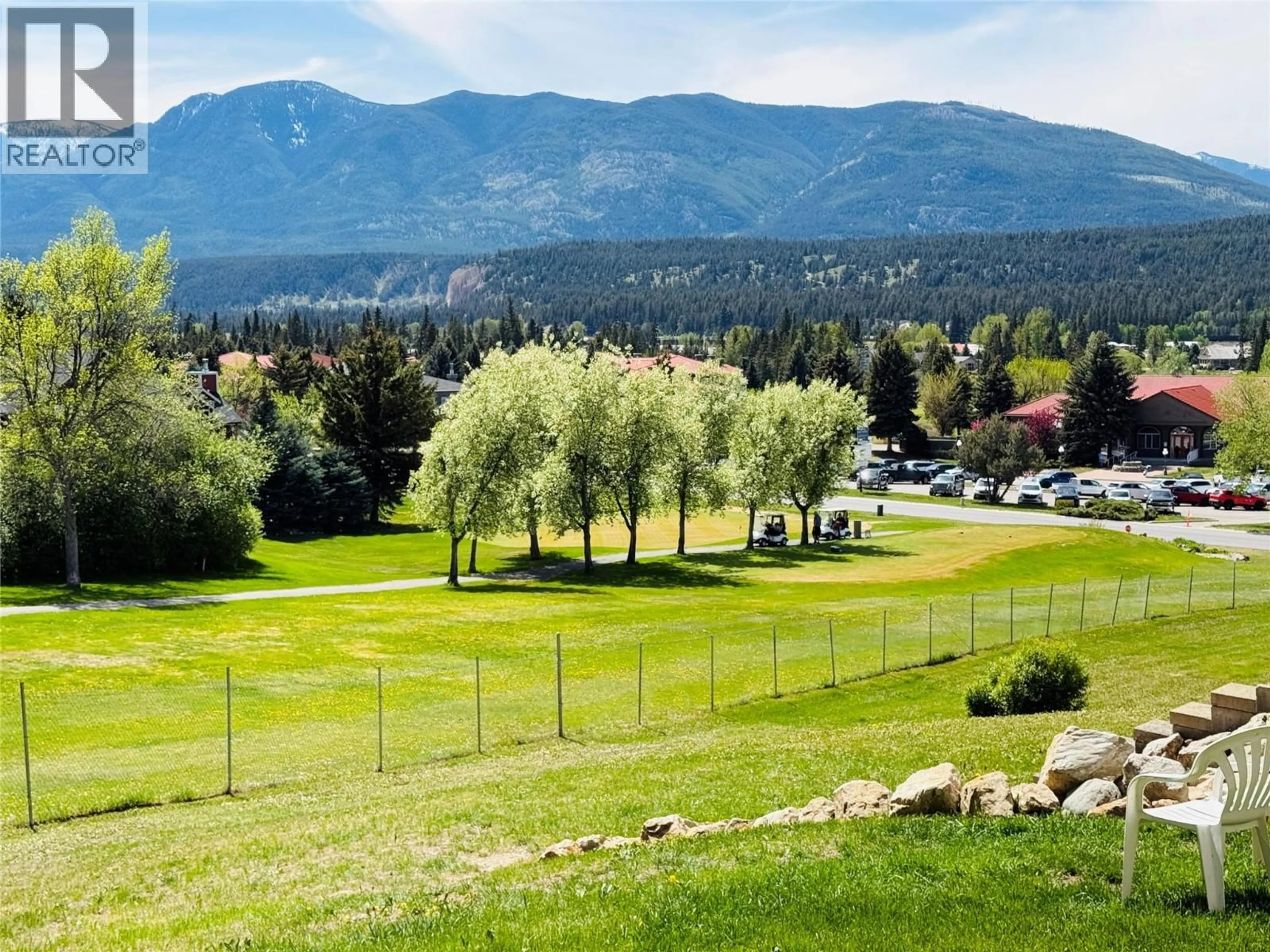 A pic from outside/outdoor area/front of a property/back of a property/a pic from drone, mountain view for 1004 - 5052 RIVERVIEW ROAD, Fairmont Hot Springs British Columbia V0B1L1