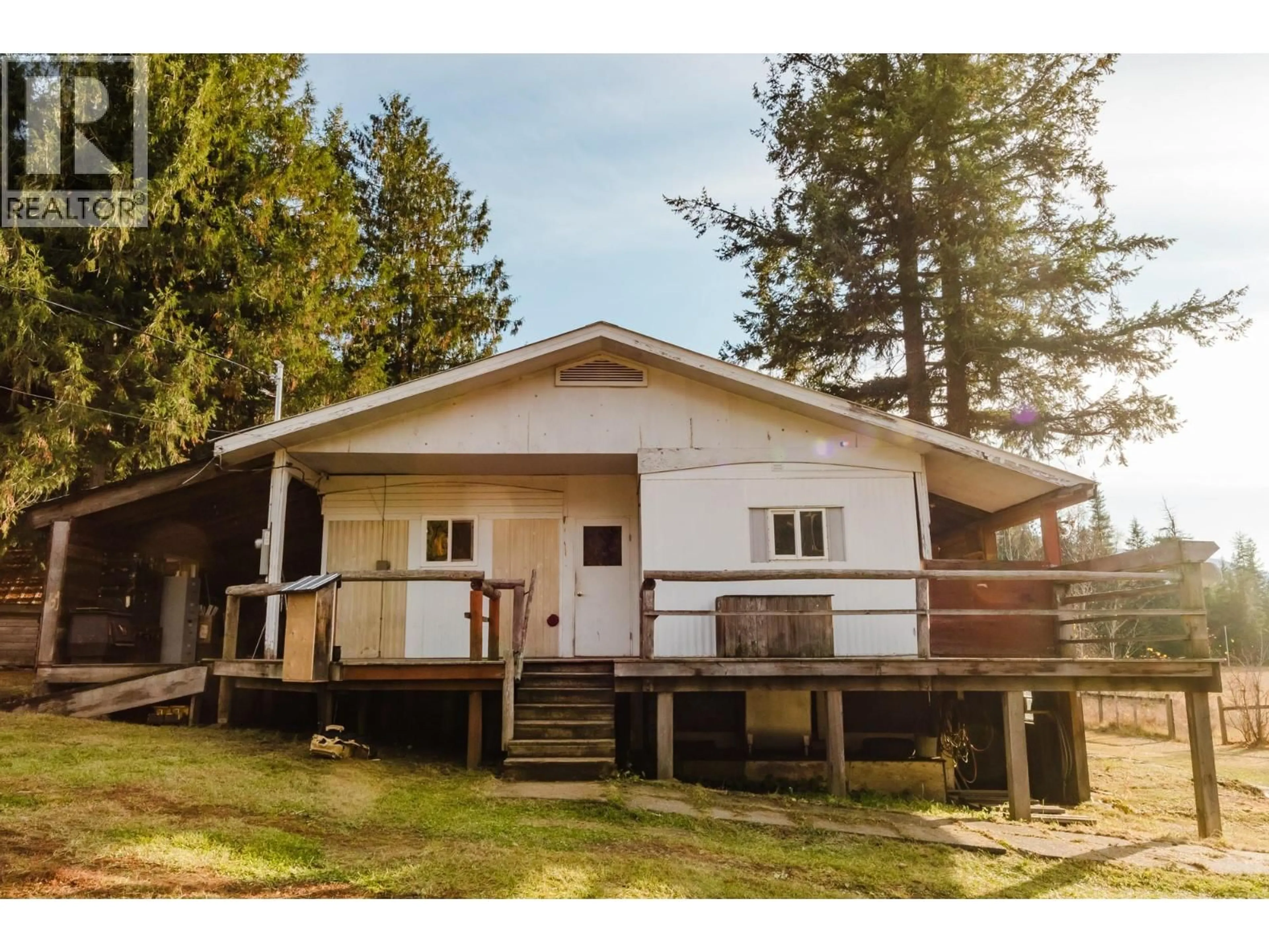 Home with vinyl exterior material, unknown for 3974 MALAKWA STATION ROAD, Malakwa British Columbia V0E2J0