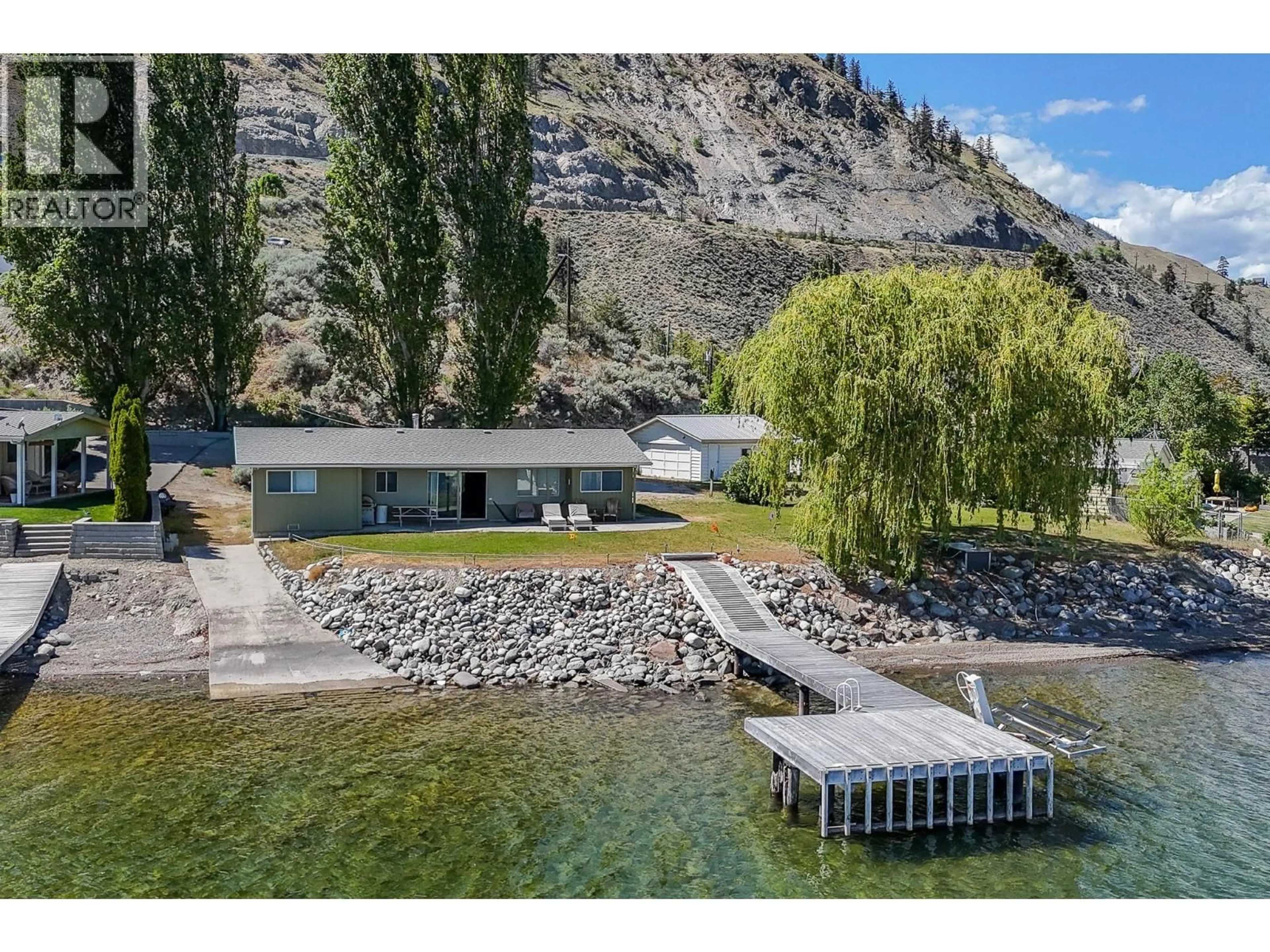 A pic from outside/outdoor area/front of a property/back of a property/a pic from drone, water/lake/river/ocean view for 475 NORTH BEACH ROAD, Summerland British Columbia V0H1Z6