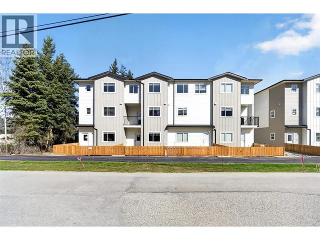 3 - 222 TEMPLE STREET, Sicamous 3