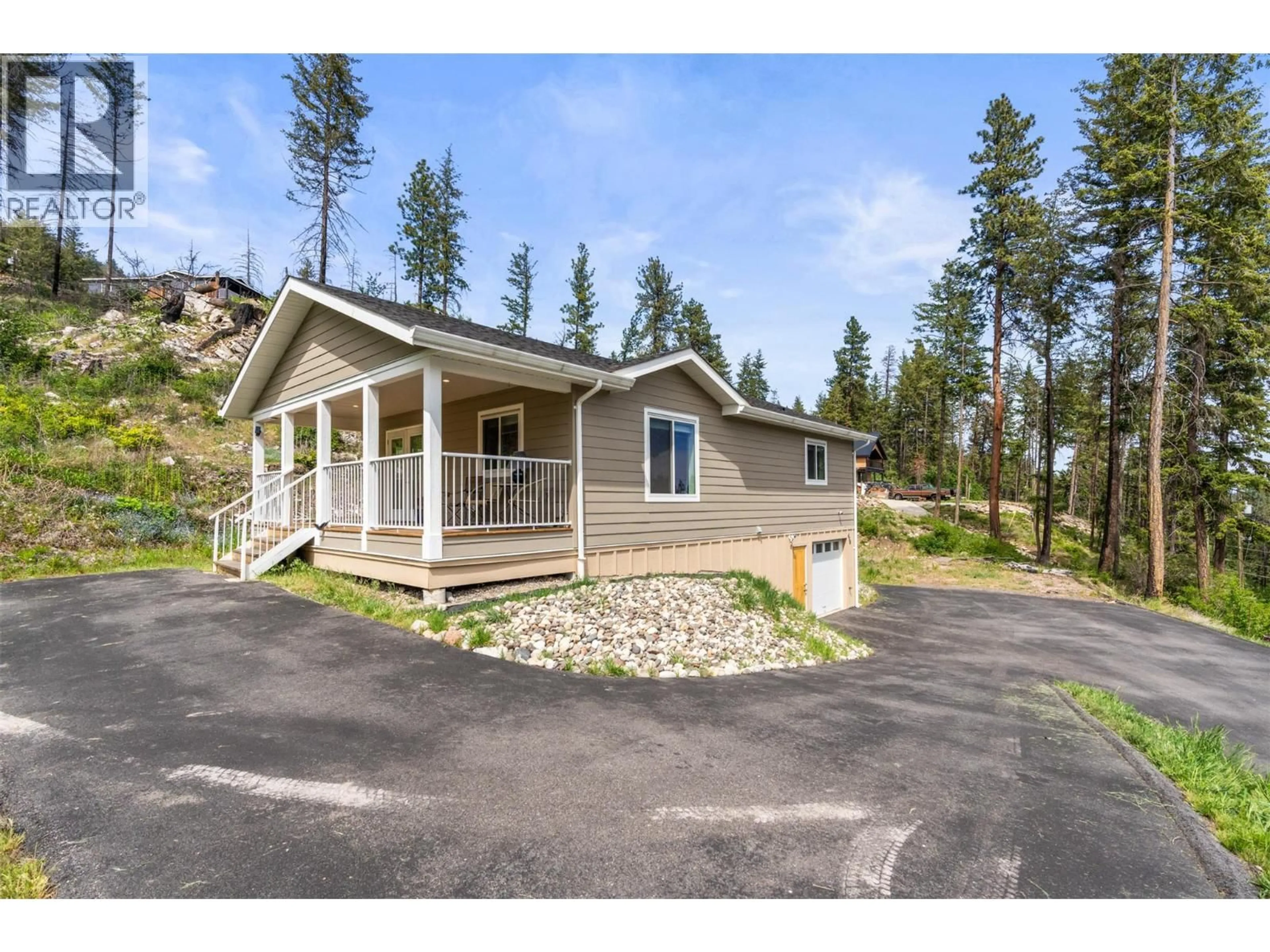Home with vinyl exterior material, mountain view for 654 UDELL ROAD, Vernon British Columbia V1H2G3