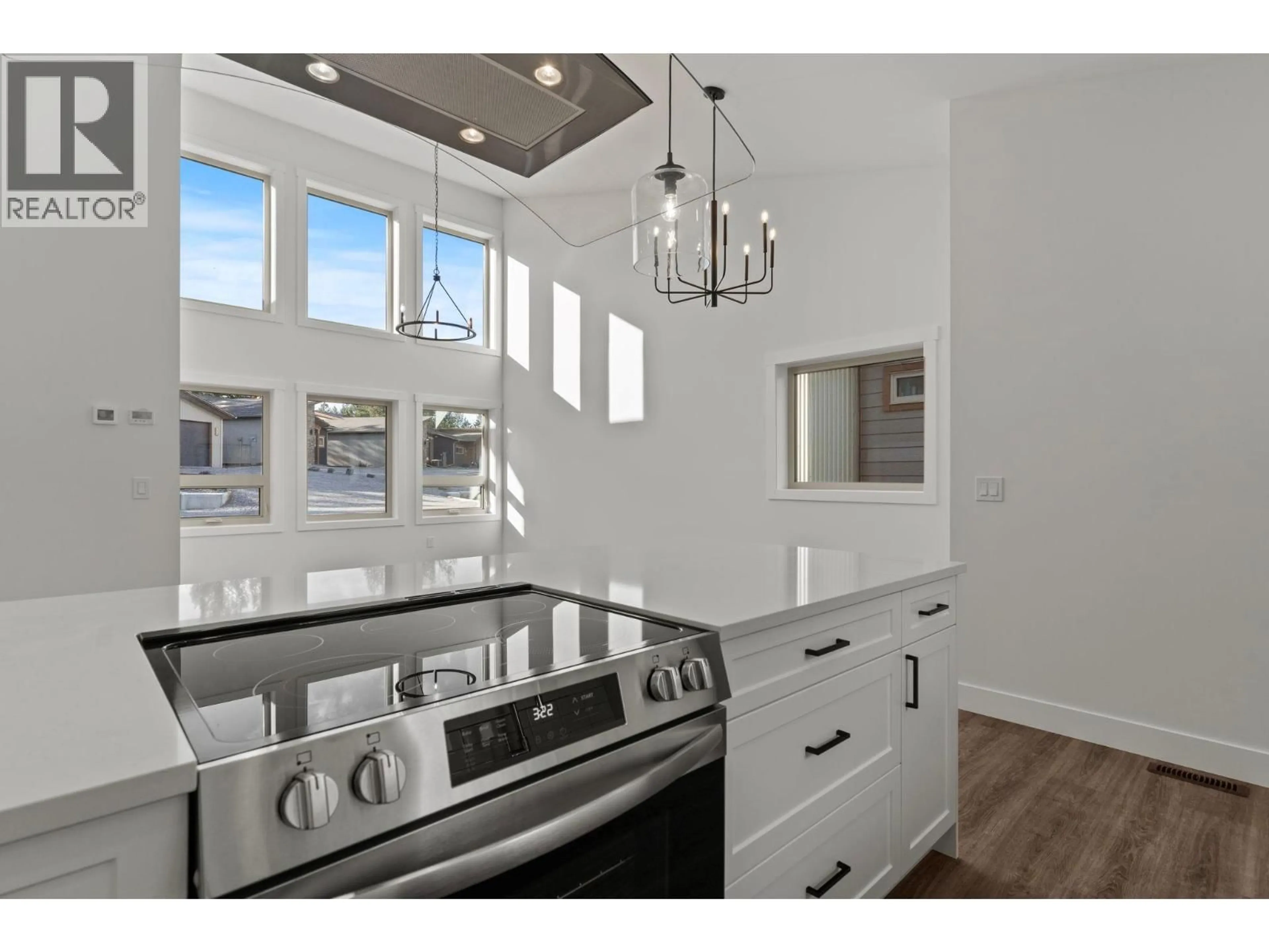 Open concept kitchen, unknown for 1210 SWANSEA CRESCENT, Windermere British Columbia V0B1J0